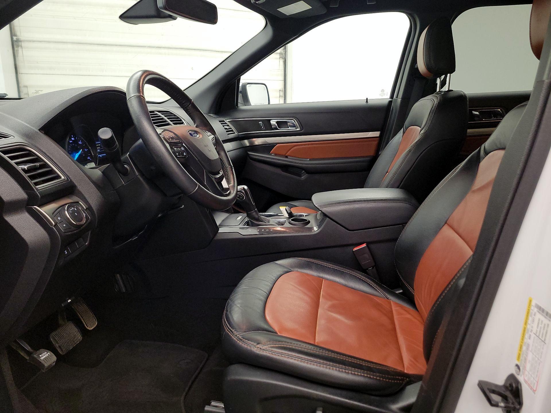 Thumbnail: 2019 Ford Explorer - 11