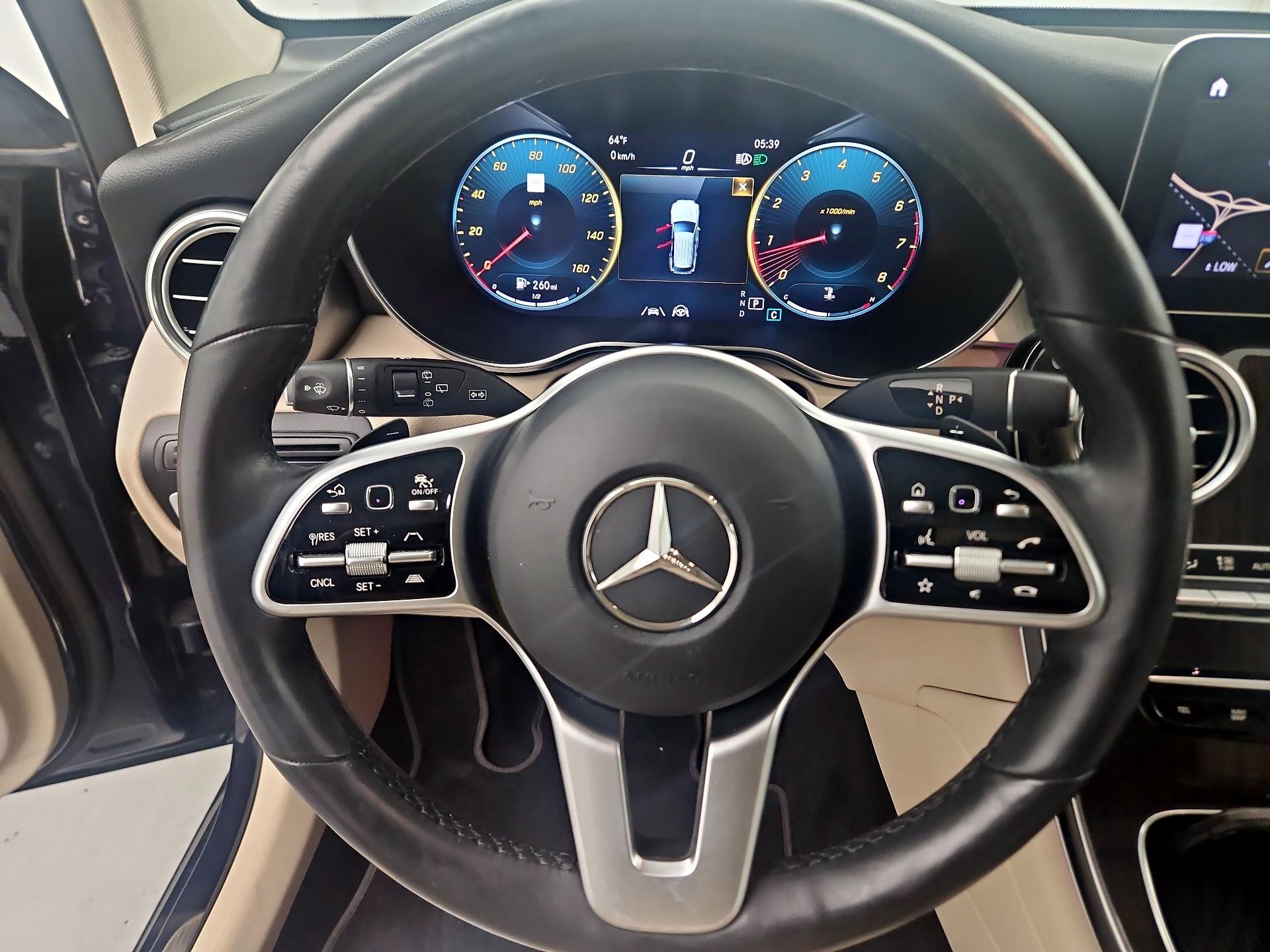 Thumbnail: 2021 Mercedes-Benz GLC - 10