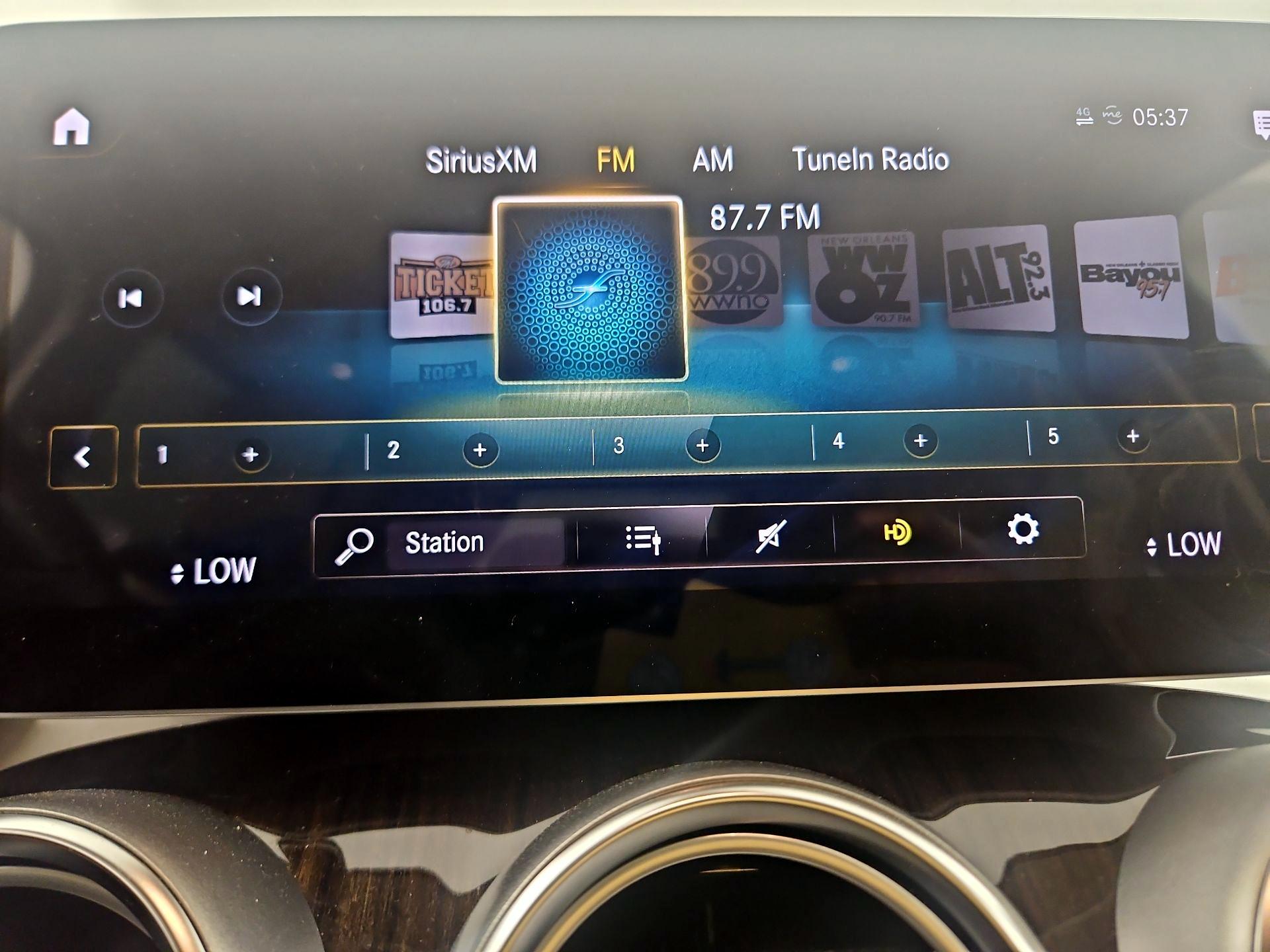 Thumbnail: 2021 Mercedes-Benz GLC - 16