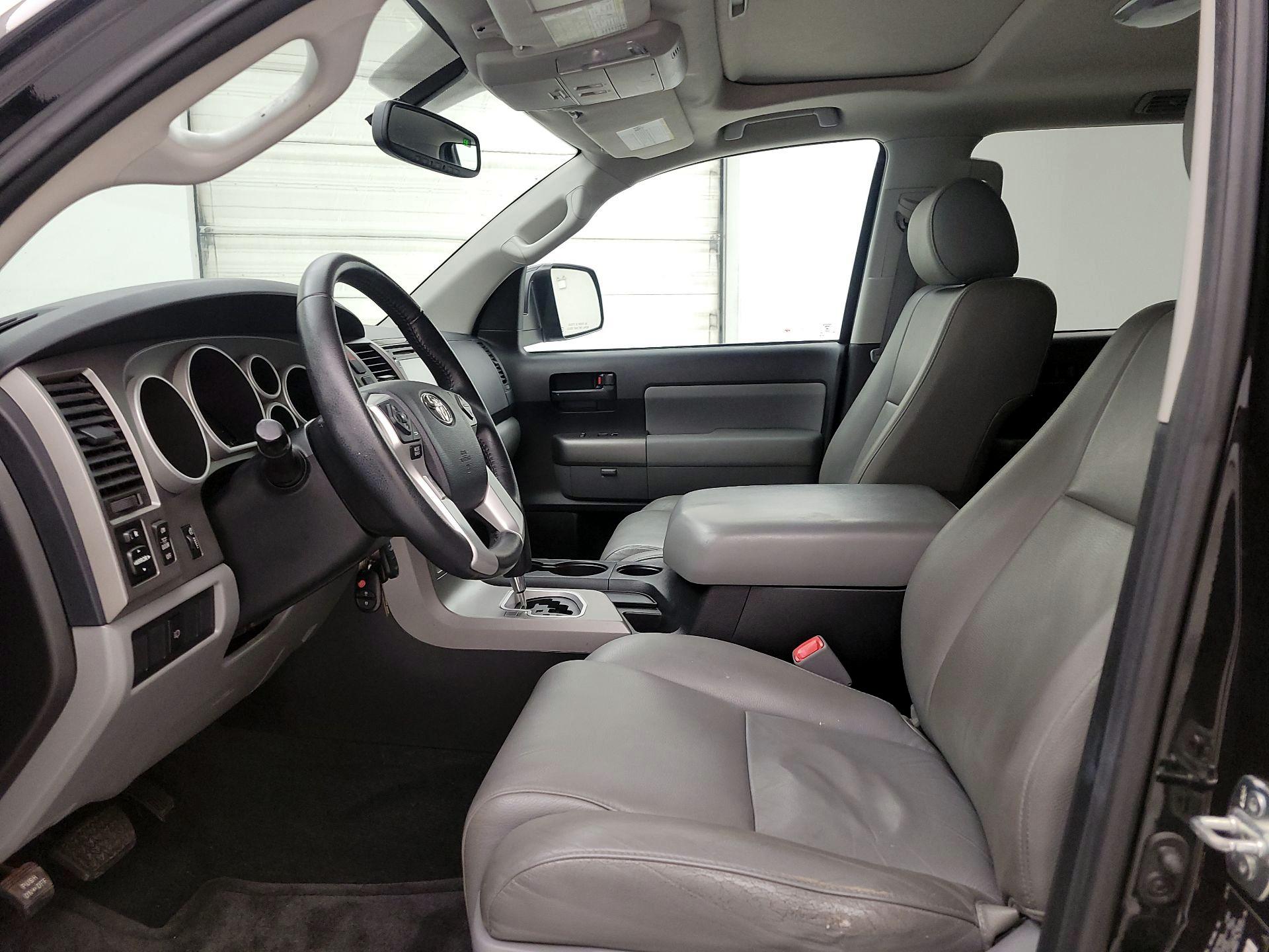 Thumbnail: 2014 Toyota Sequoia - 11