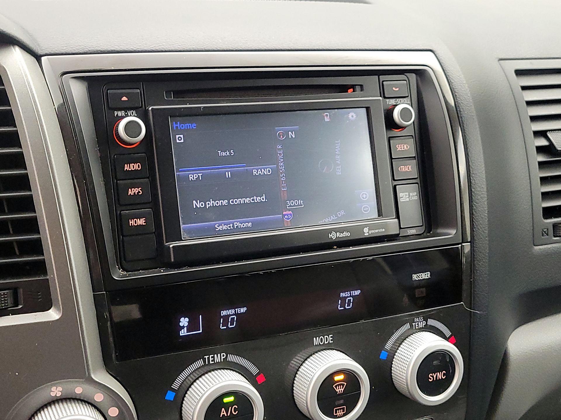 Thumbnail: 2014 Toyota Sequoia - 15