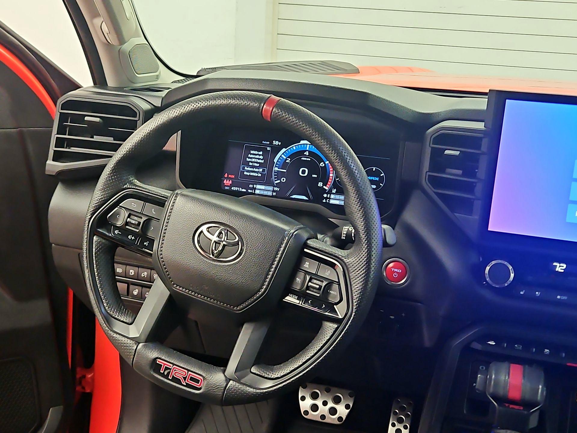 Thumbnail: 2022 Toyota Tundra - 10