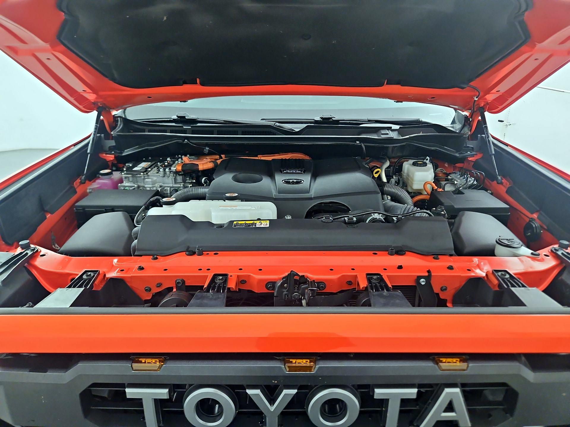 Thumbnail: 2022 Toyota Tundra - 18