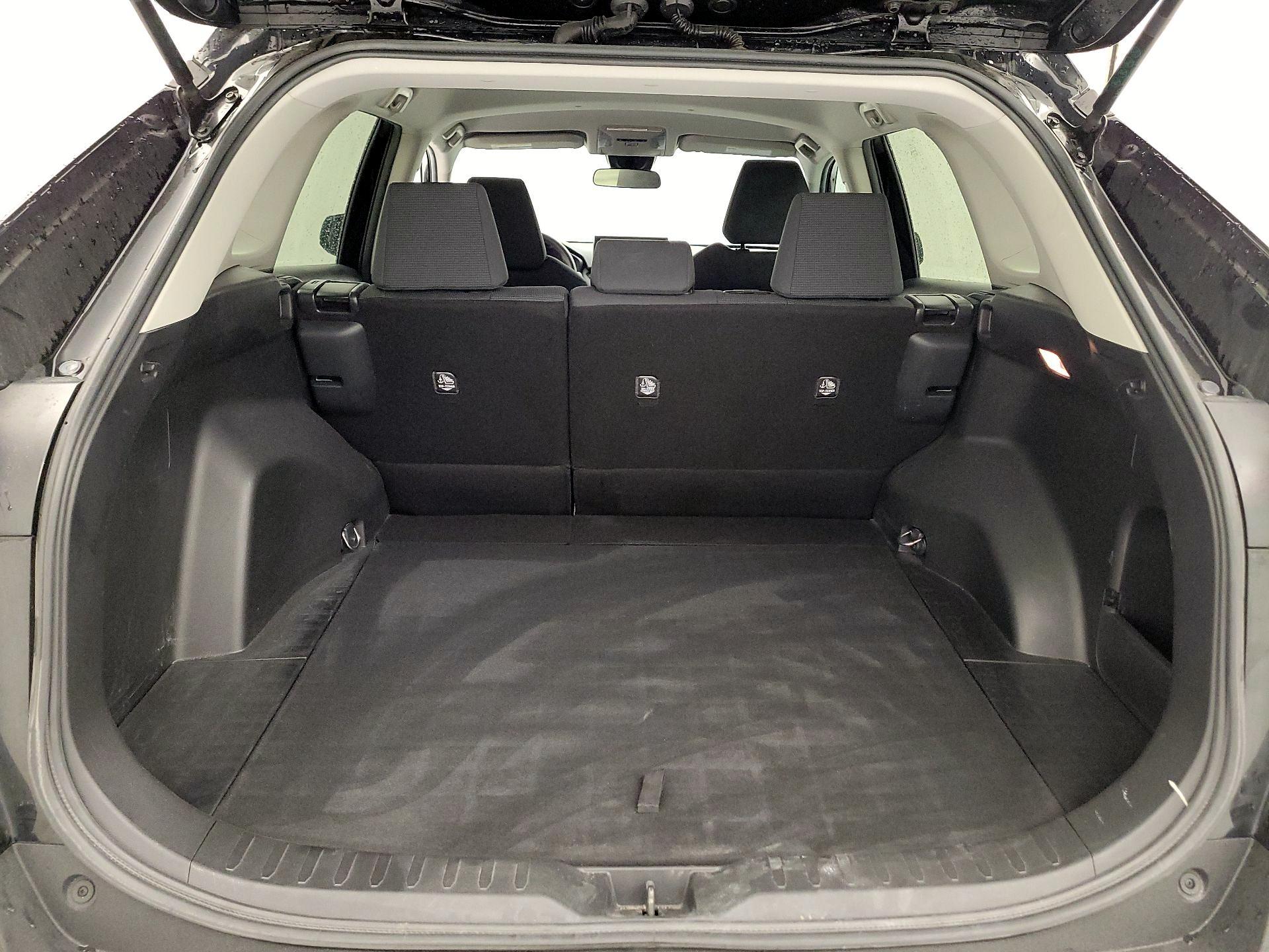 Thumbnail: 2021 Toyota RAV4 - 20