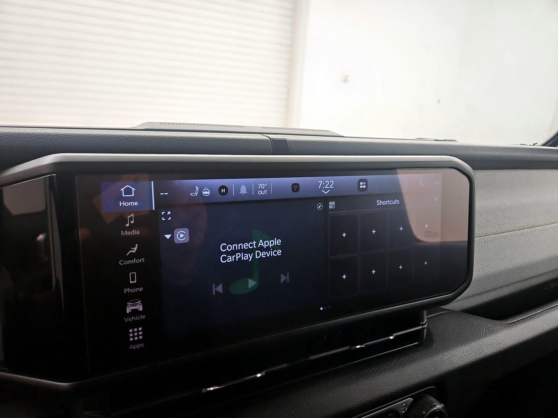 Thumbnail: 2024 Jeep Wrangler - 15