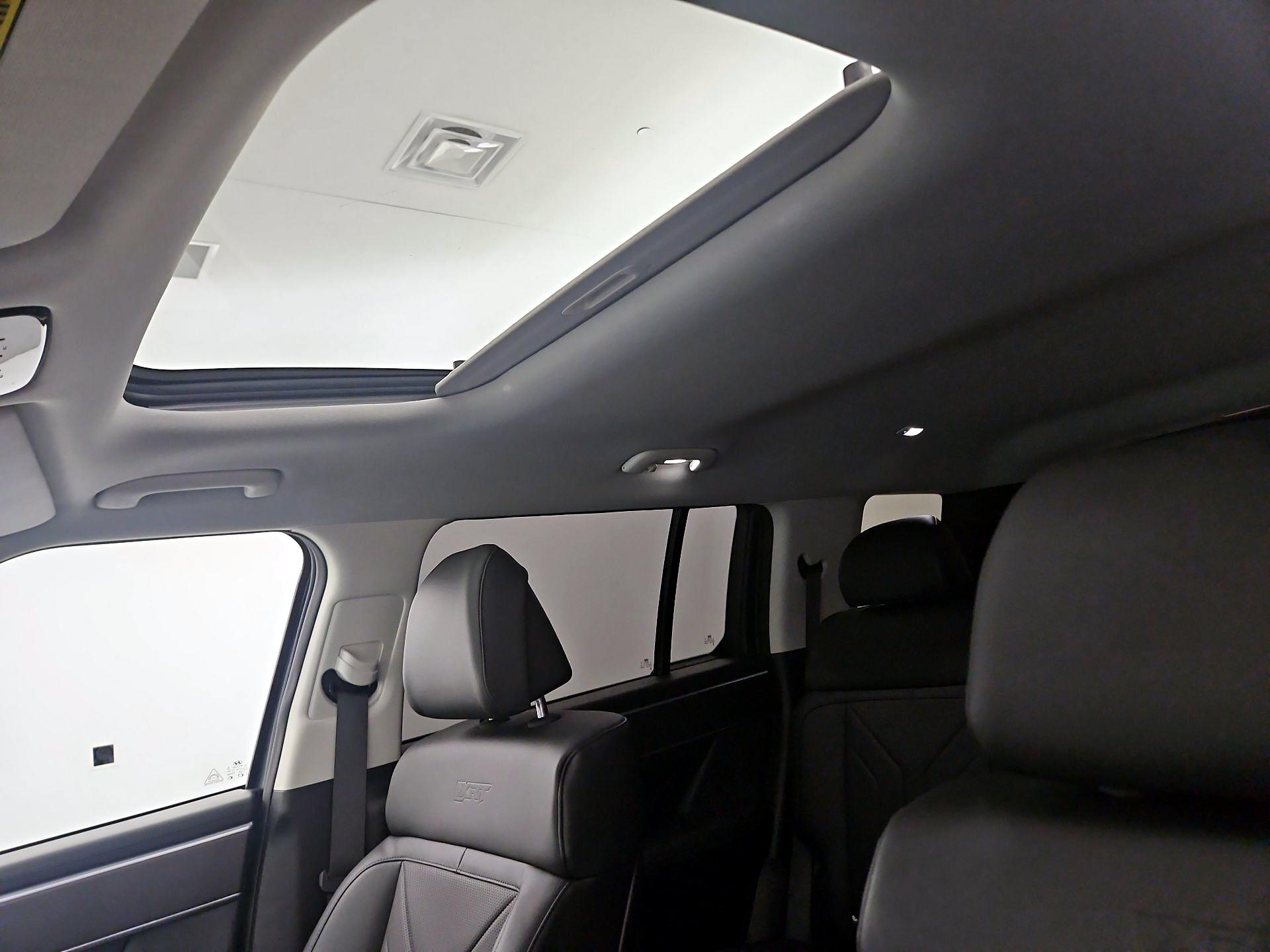 Thumbnail: 2025 Hyundai Santa Fe - 18