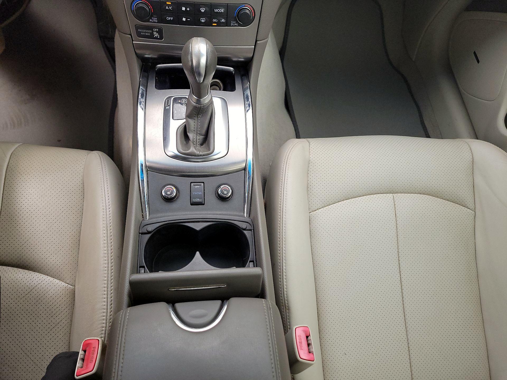 Thumbnail: 2015 INFINITI  - 17