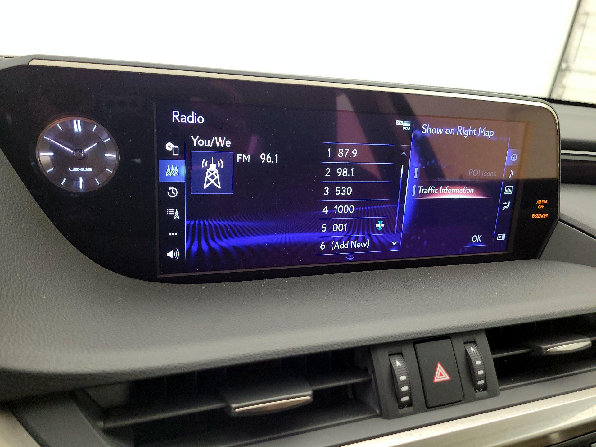 Thumbnail: 2019 Lexus ES - 15