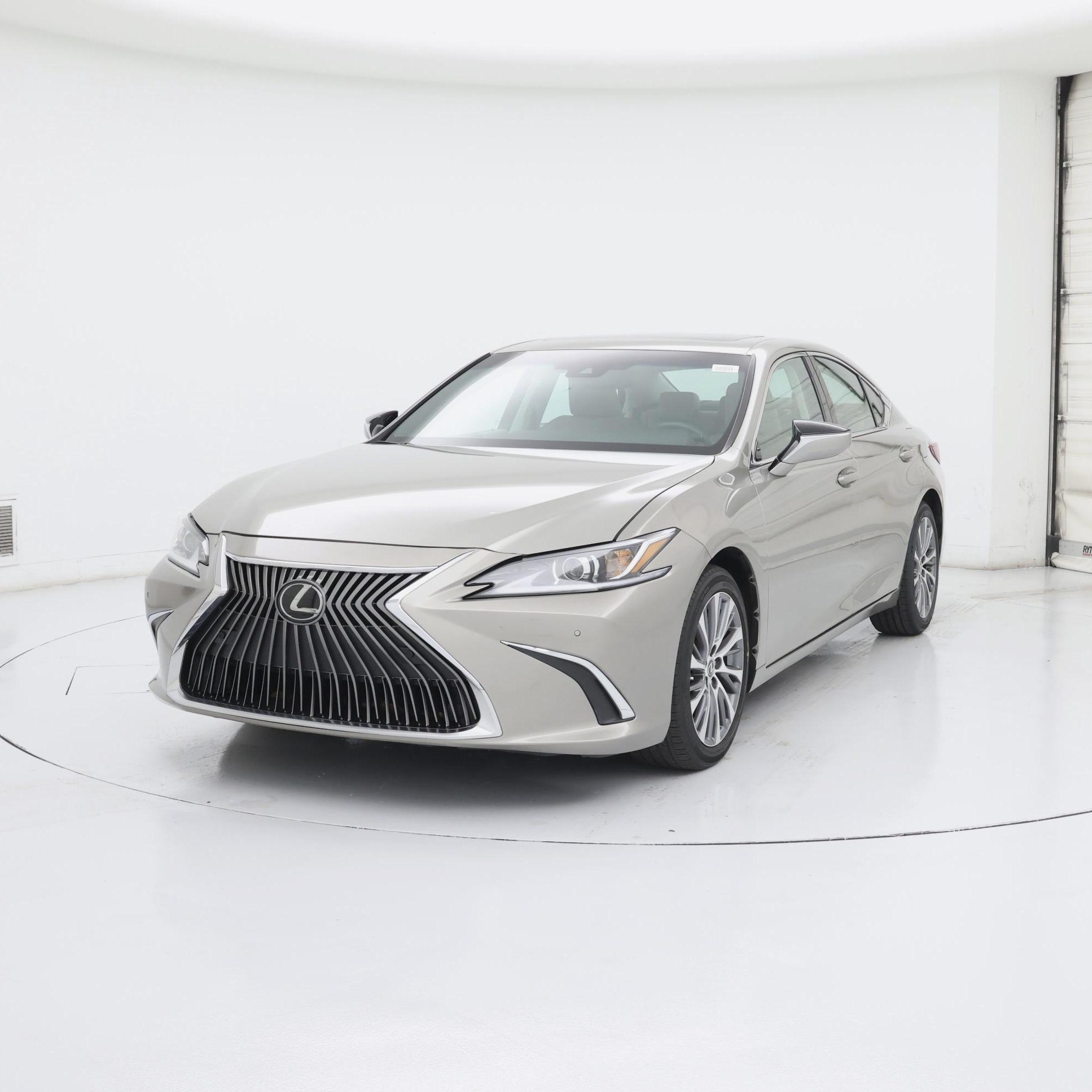 Thumbnail: 2019 Lexus ES - 4
