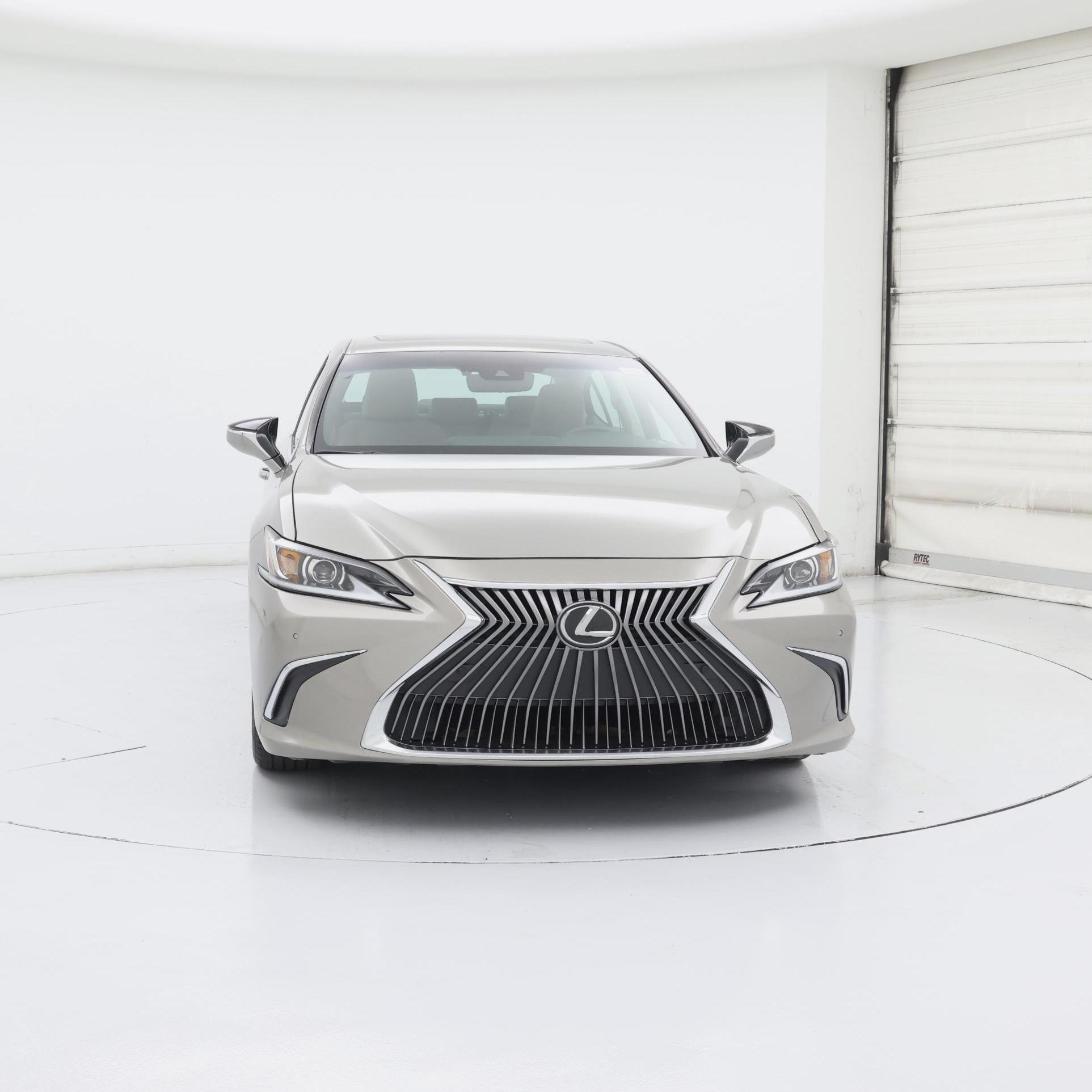 Thumbnail: 2019 Lexus ES - 5
