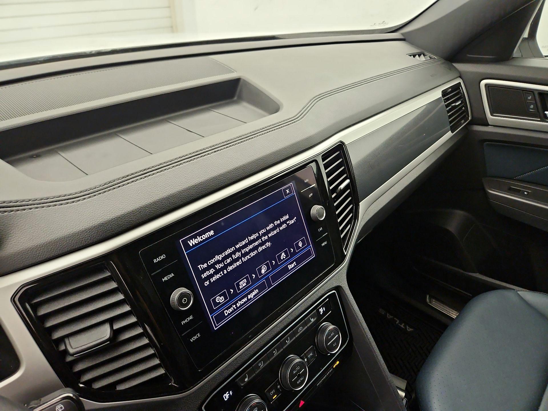 Thumbnail: 2022 Volkswagen Atlas - 13