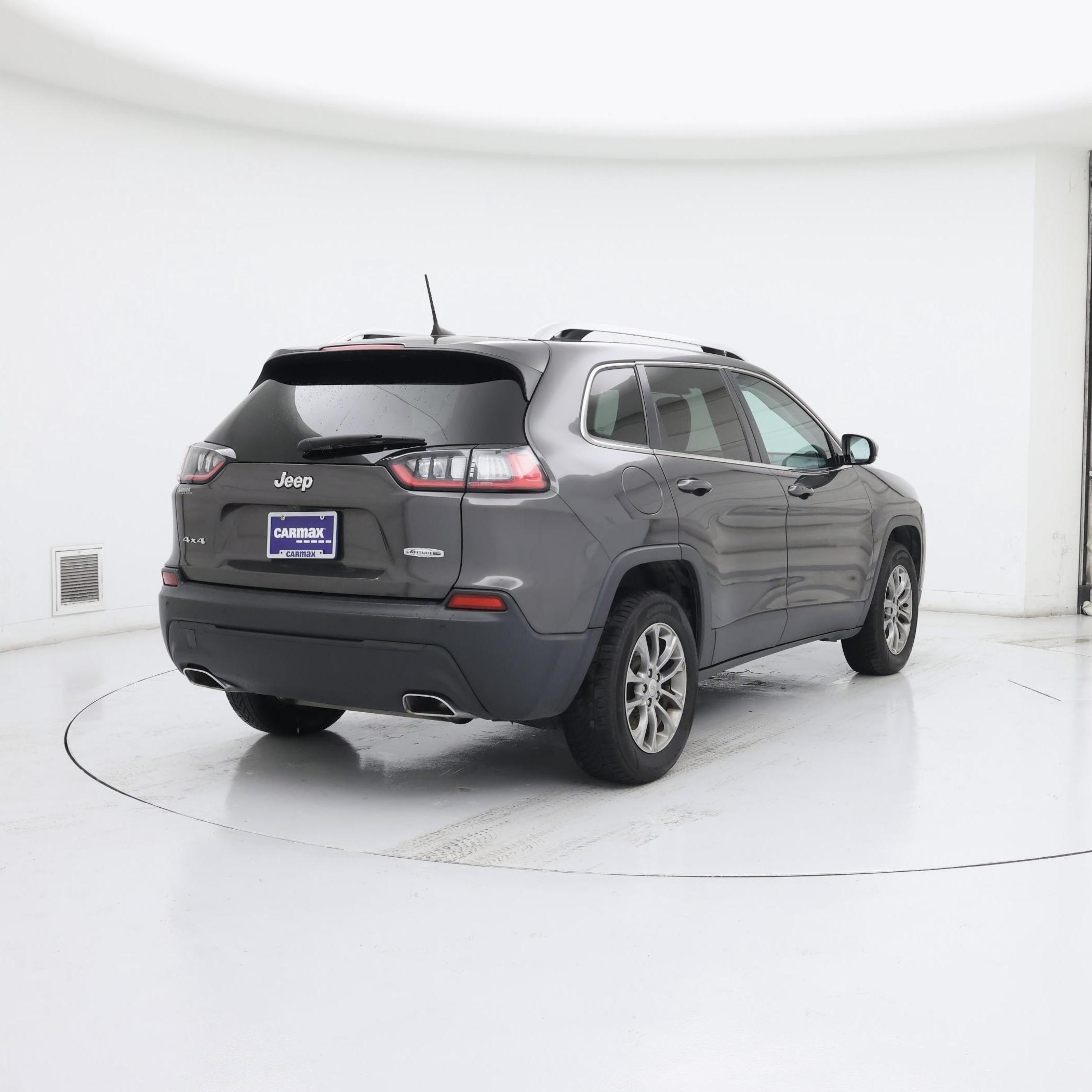 Thumbnail: 2019 Jeep Cherokee - 8