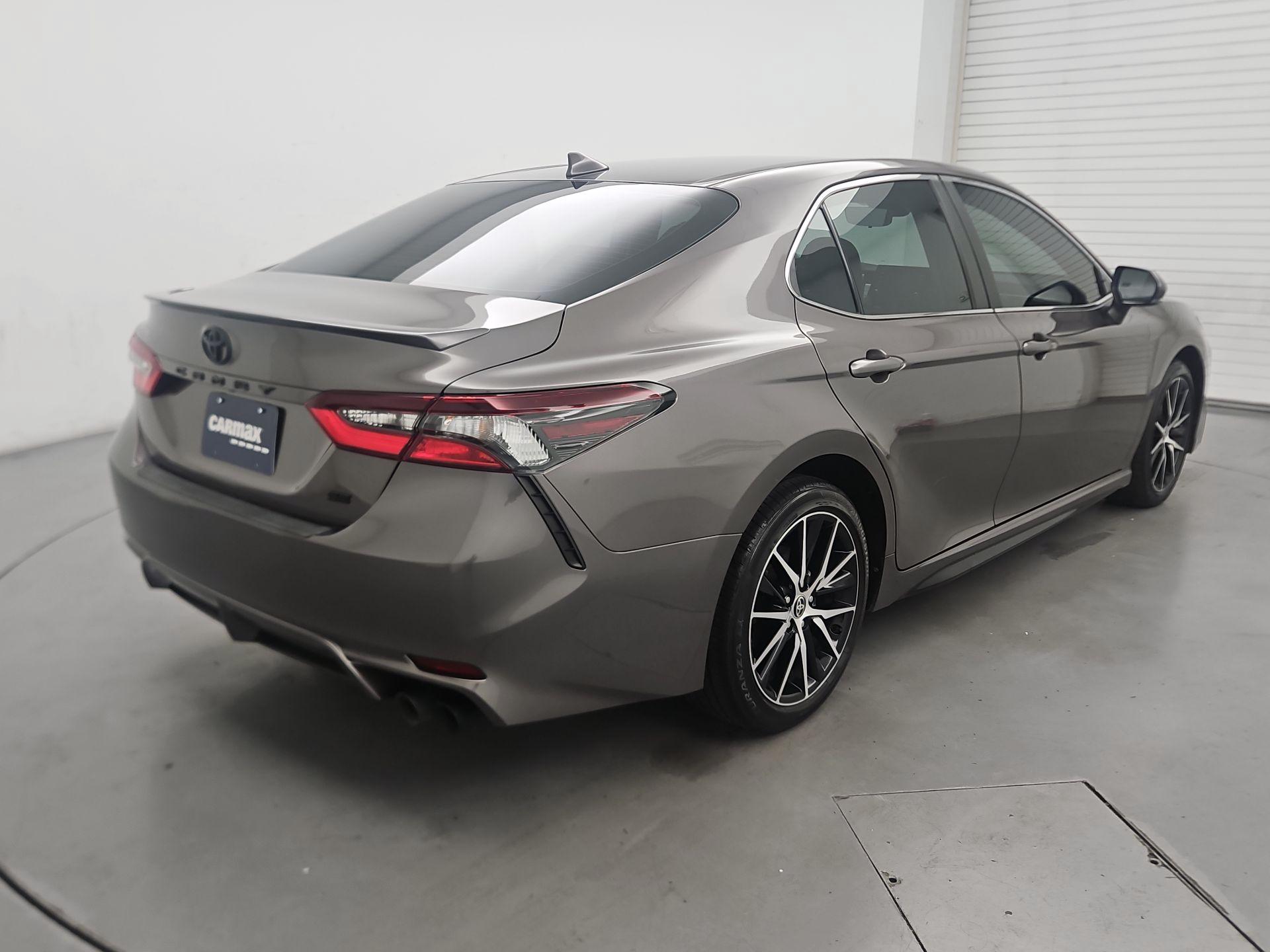 Thumbnail: 2022 Toyota Camry - 5