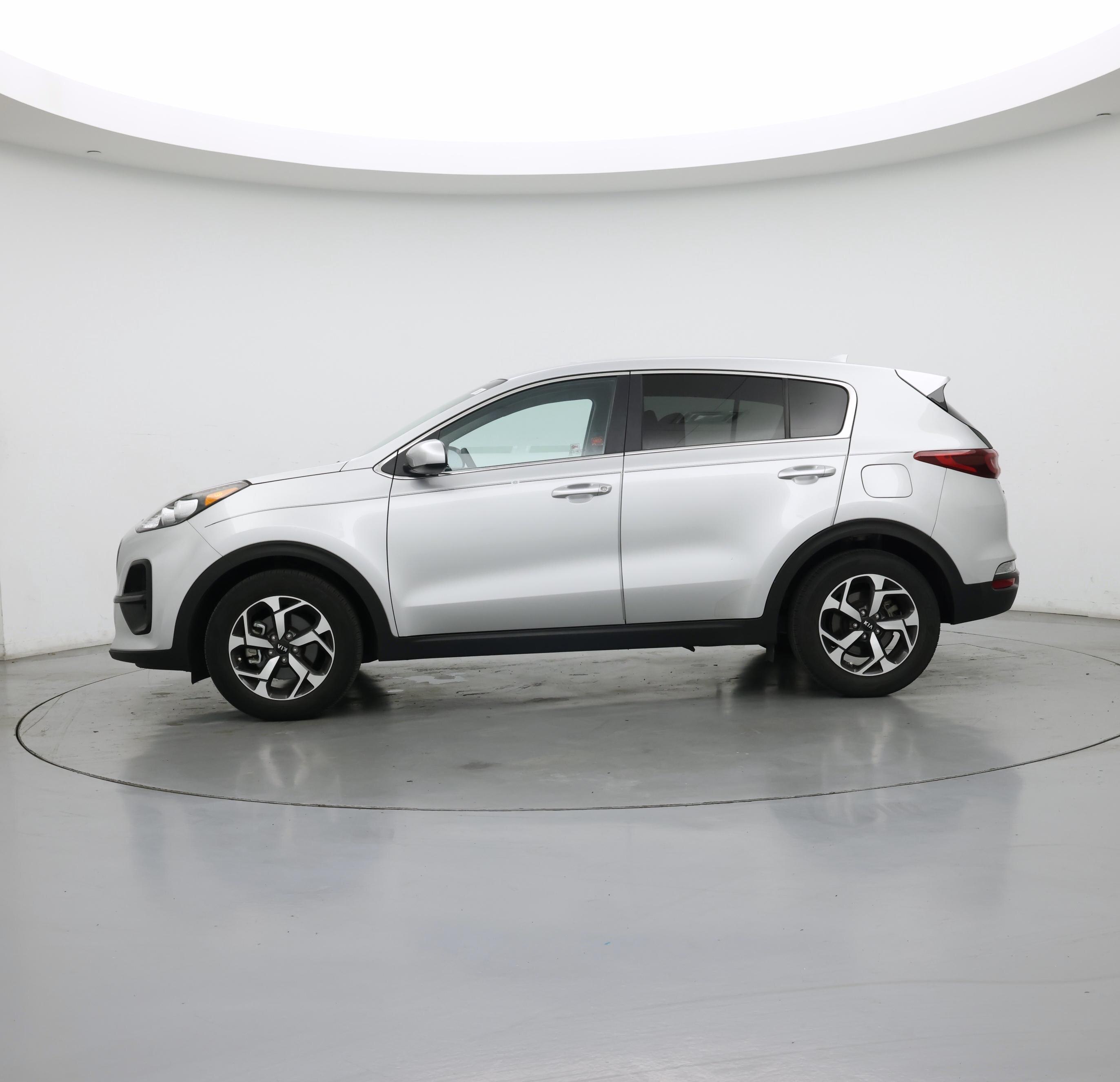 Thumbnail: 2020 Kia Sportage - 3