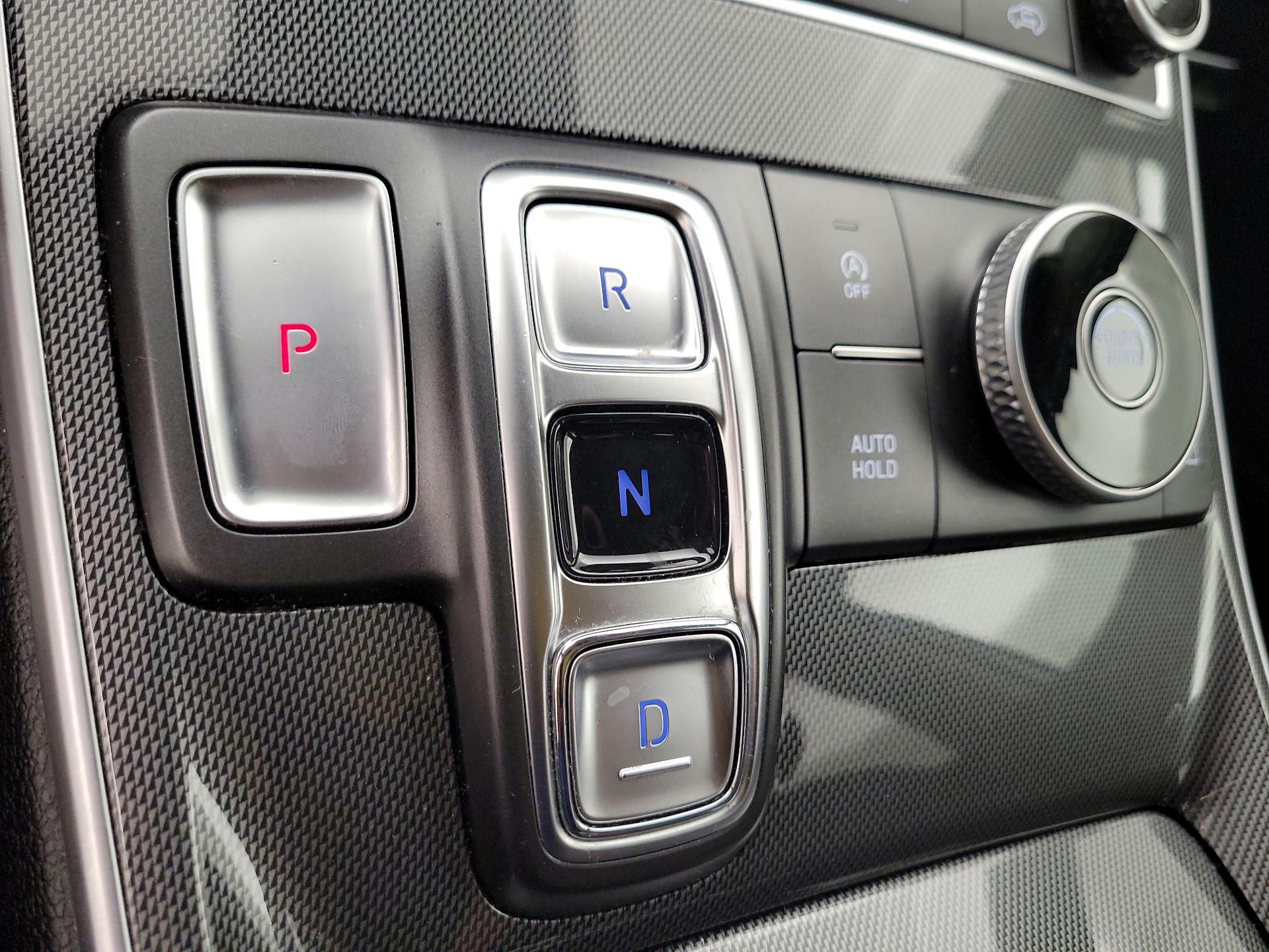 Thumbnail: 2022 Hyundai Santa Fe - 17