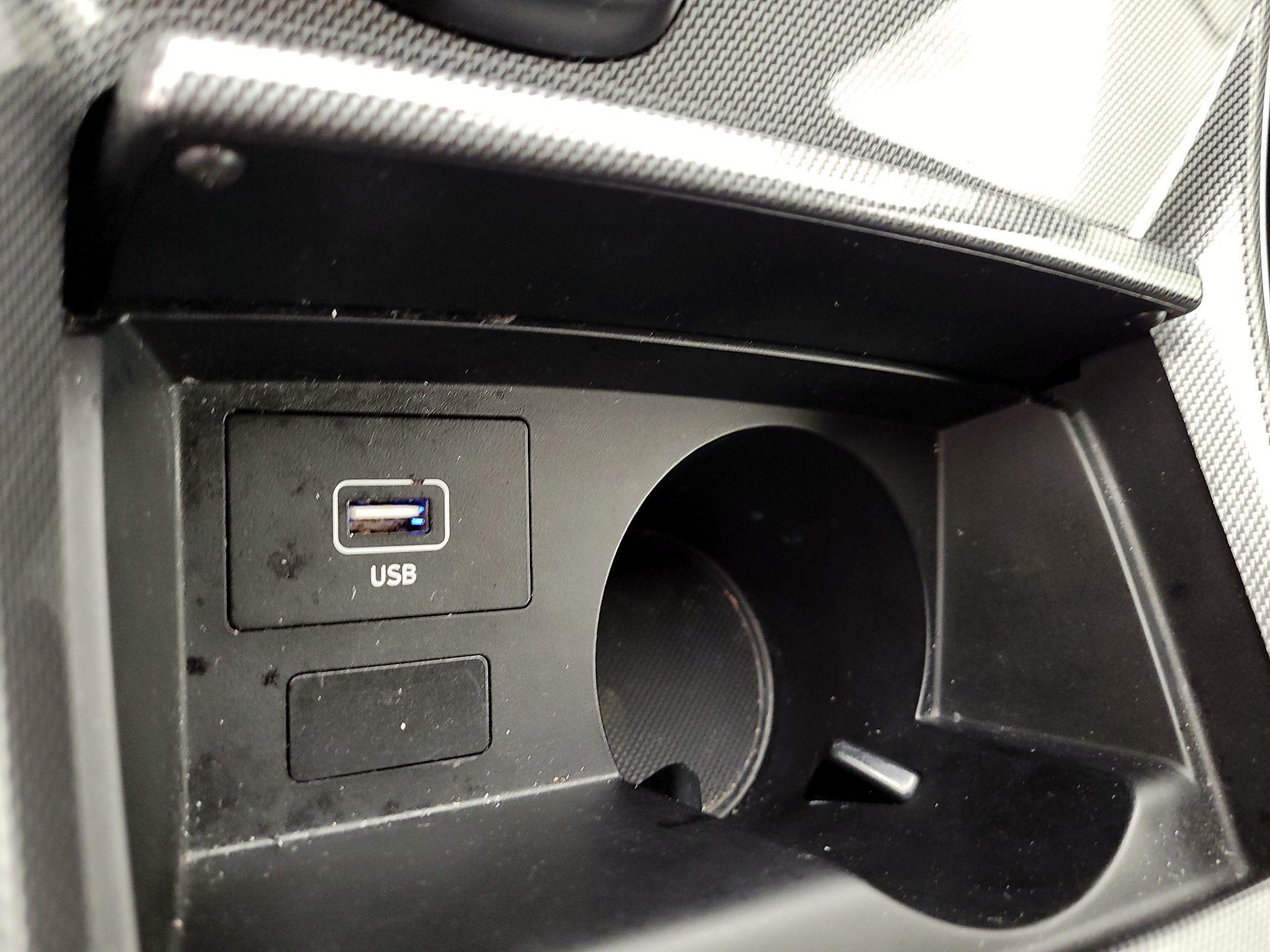 Thumbnail: 2022 Hyundai Santa Fe - 18