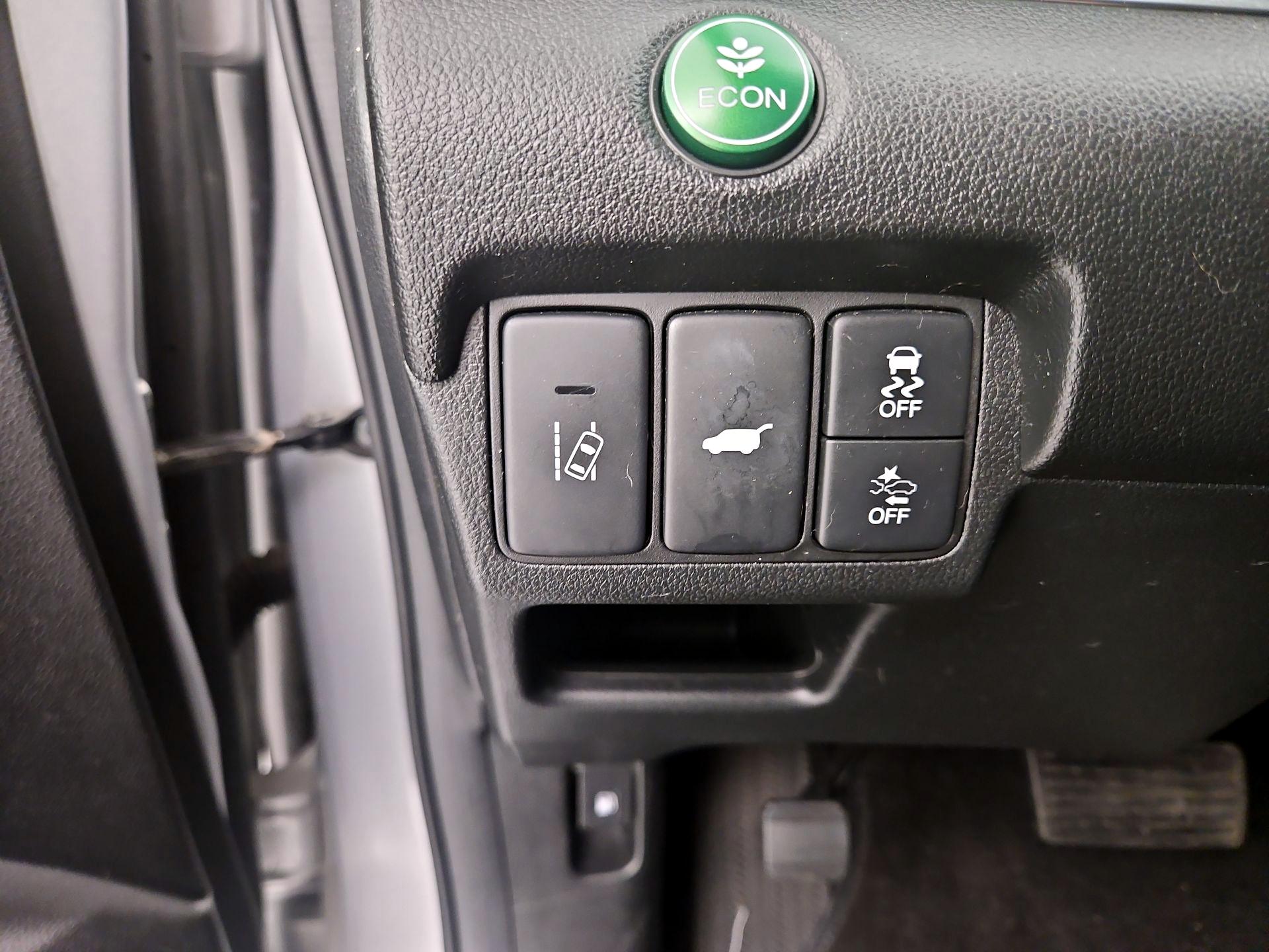 Thumbnail: 2016 Honda CR-V - 13