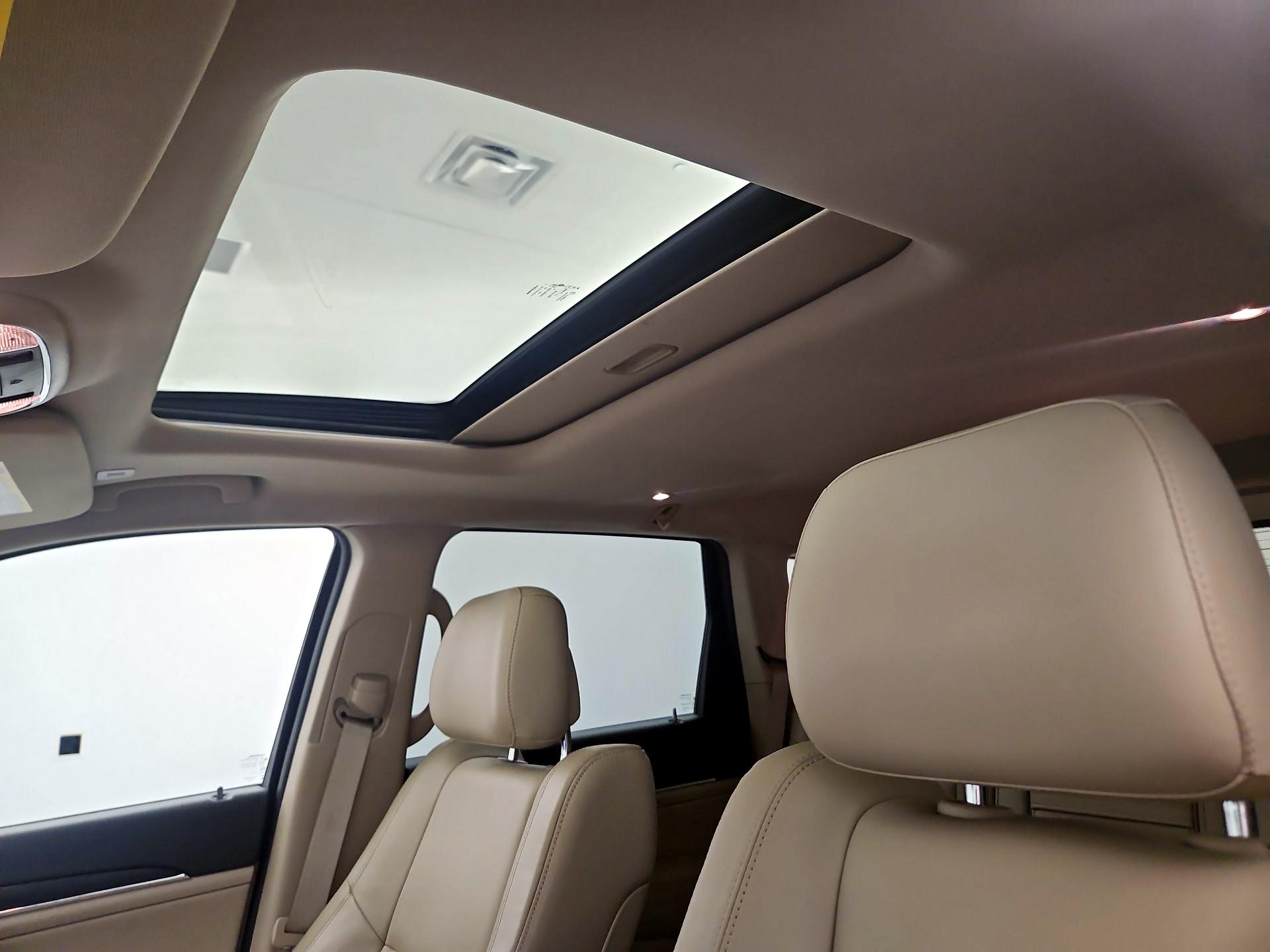 Thumbnail: 2022 Jeep Grand Cherokee - 20