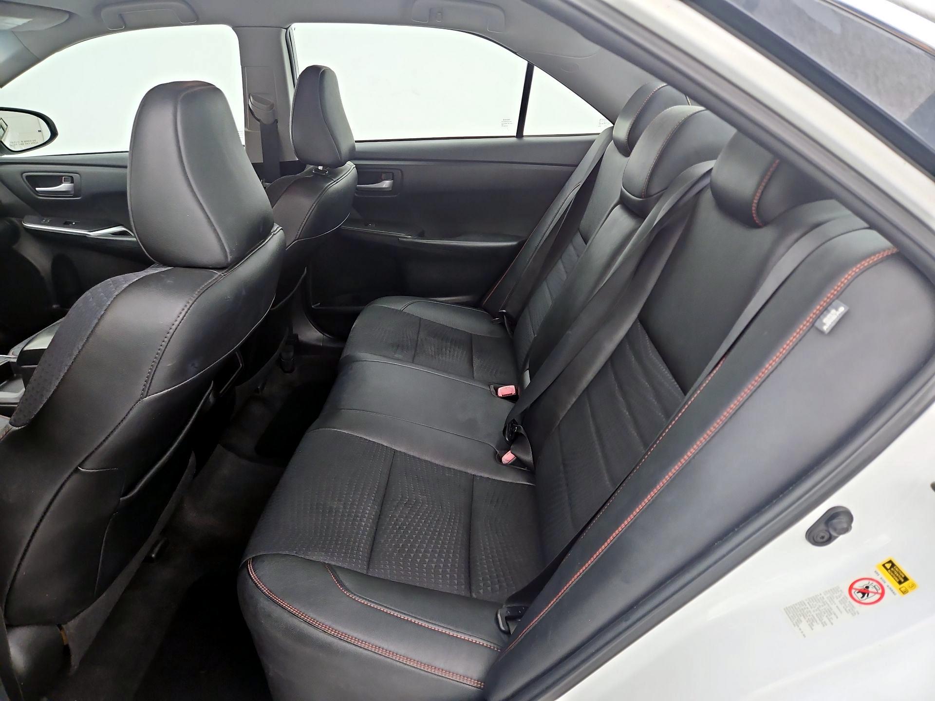 Thumbnail: 2015 Toyota Camry - 19