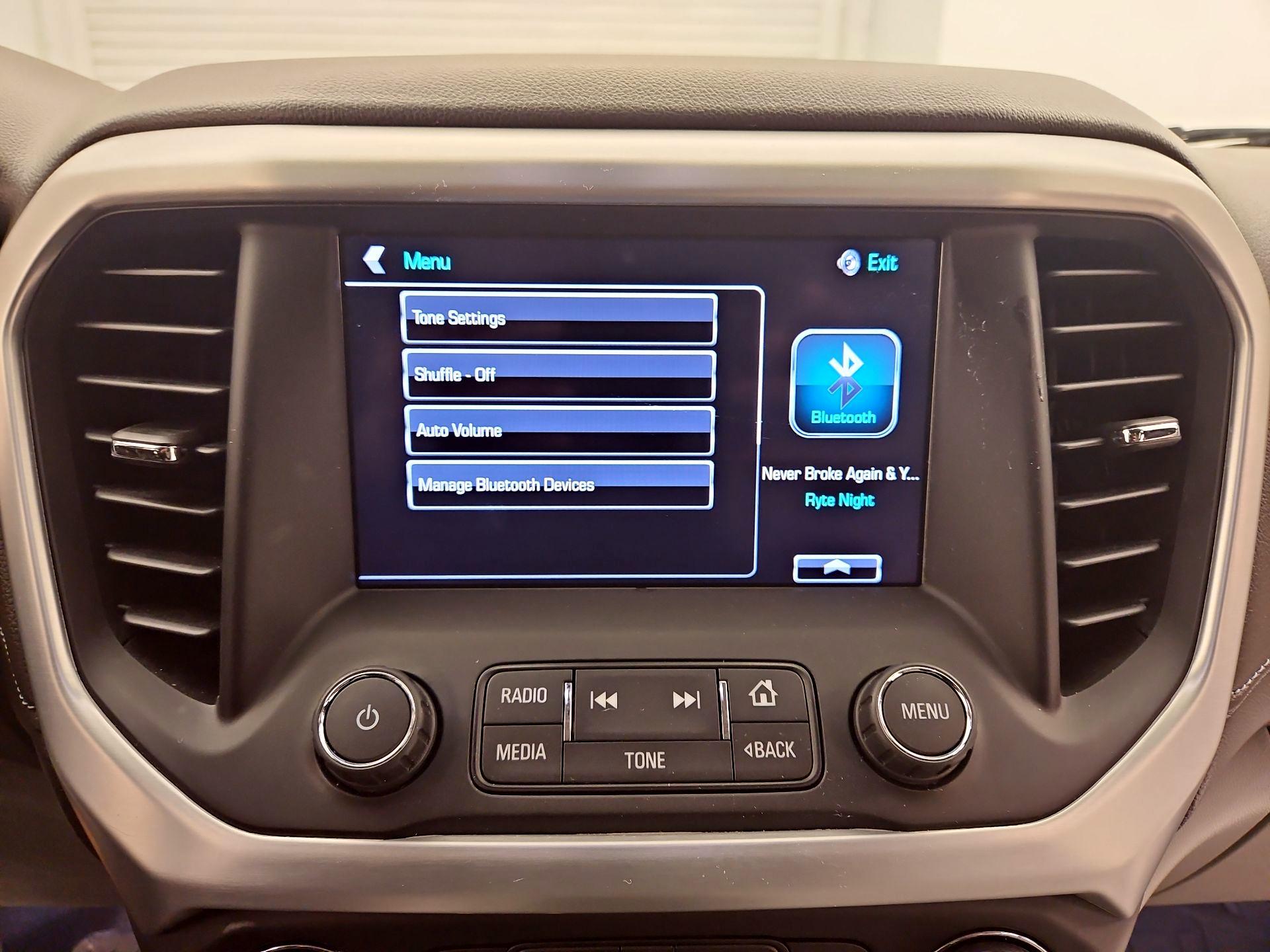 Thumbnail: 2017 GMC Acadia - 15