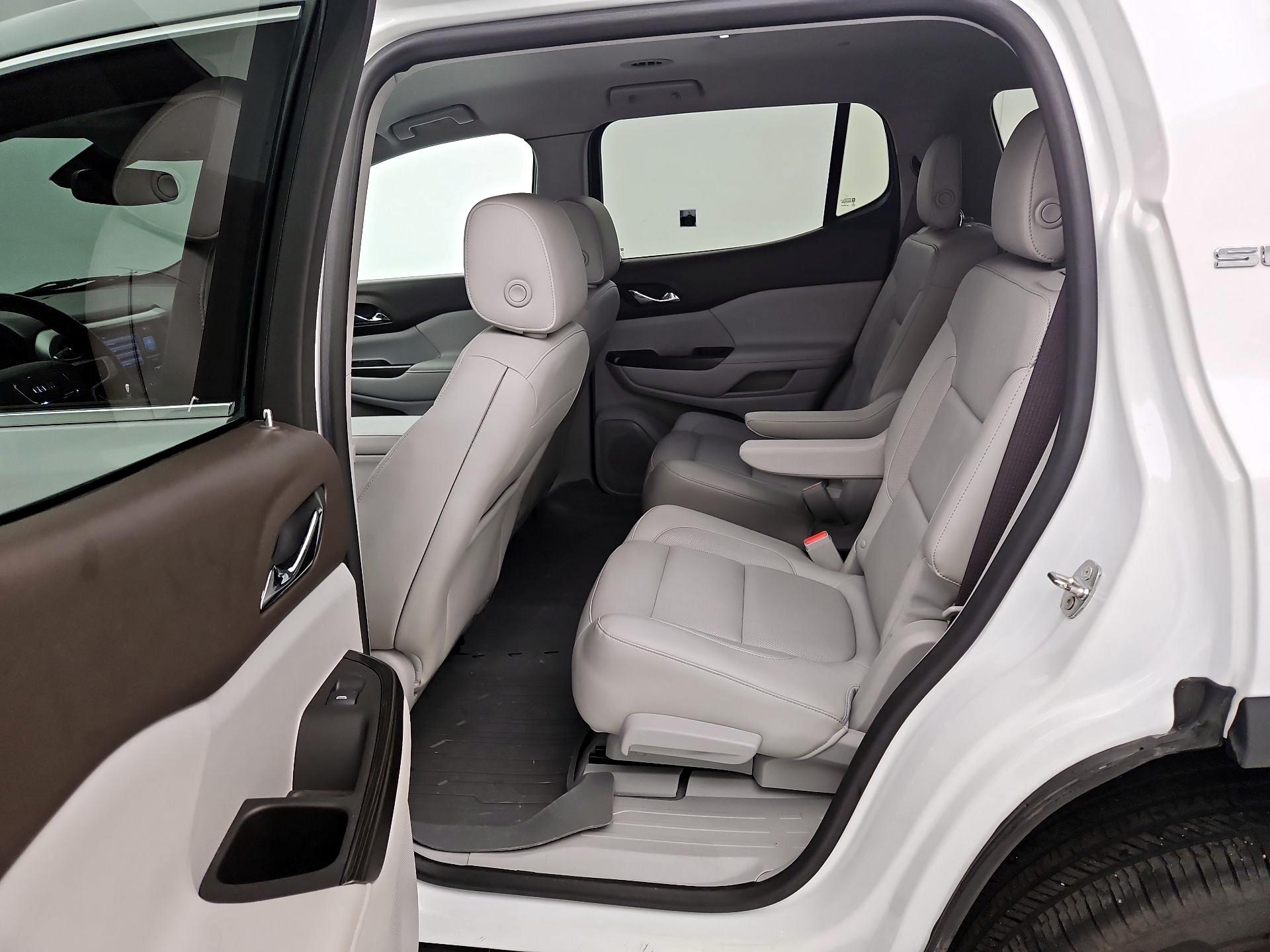 Thumbnail: 2017 GMC Acadia - 19