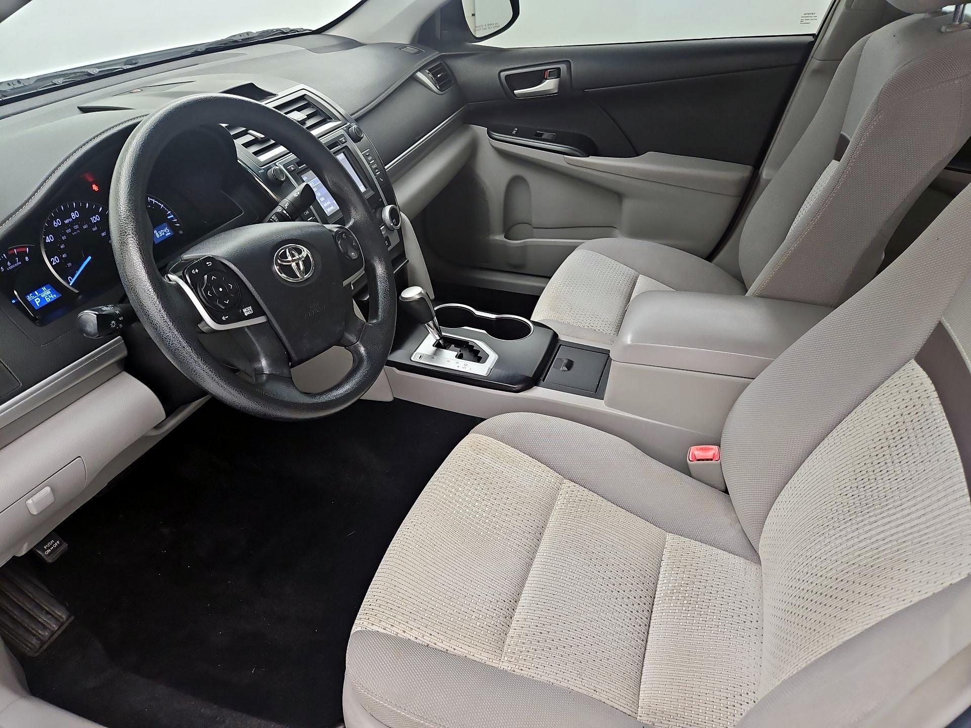 Thumbnail: 2014 Toyota Camry - 11