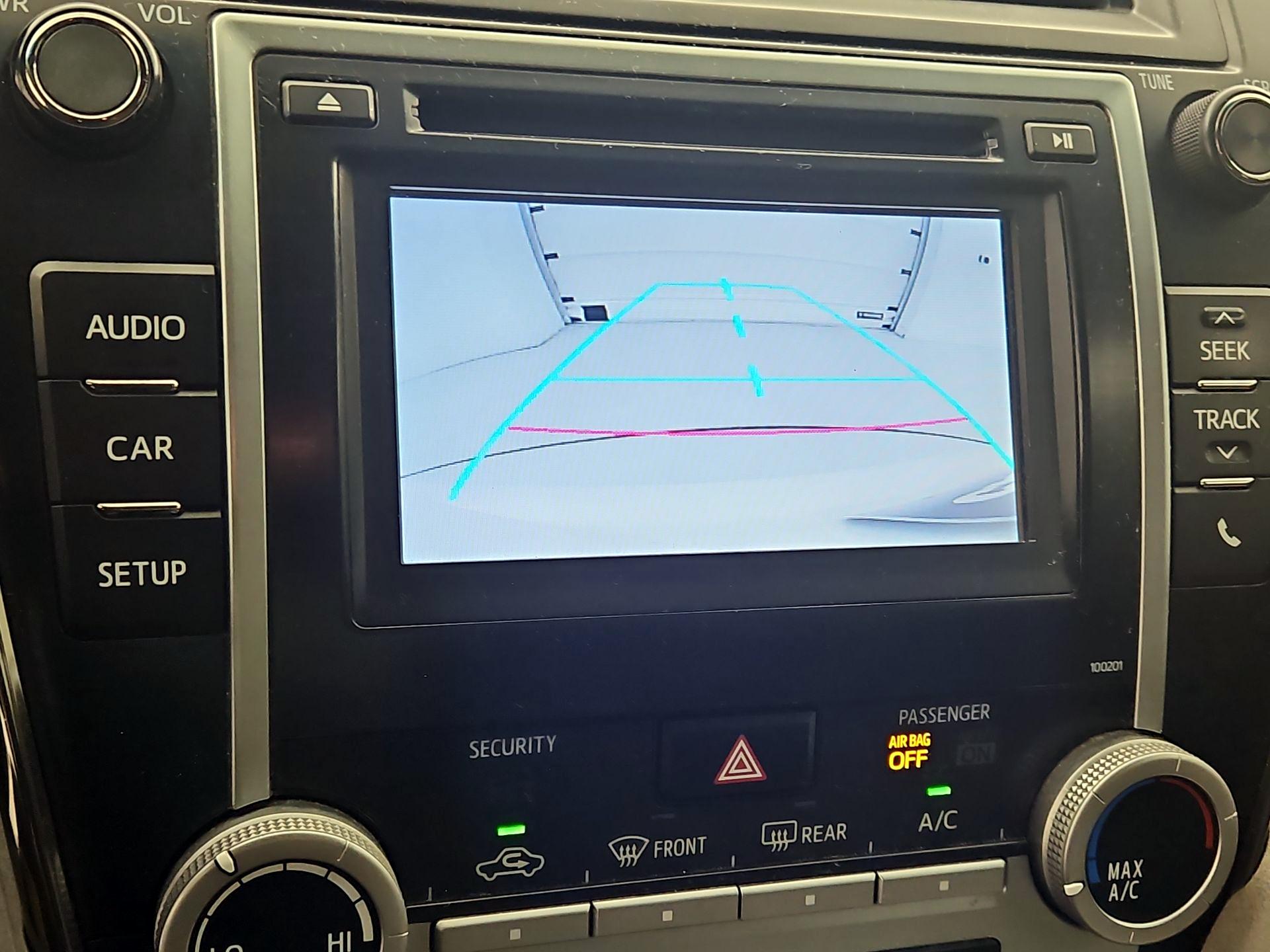 Thumbnail: 2014 Toyota Camry - 14