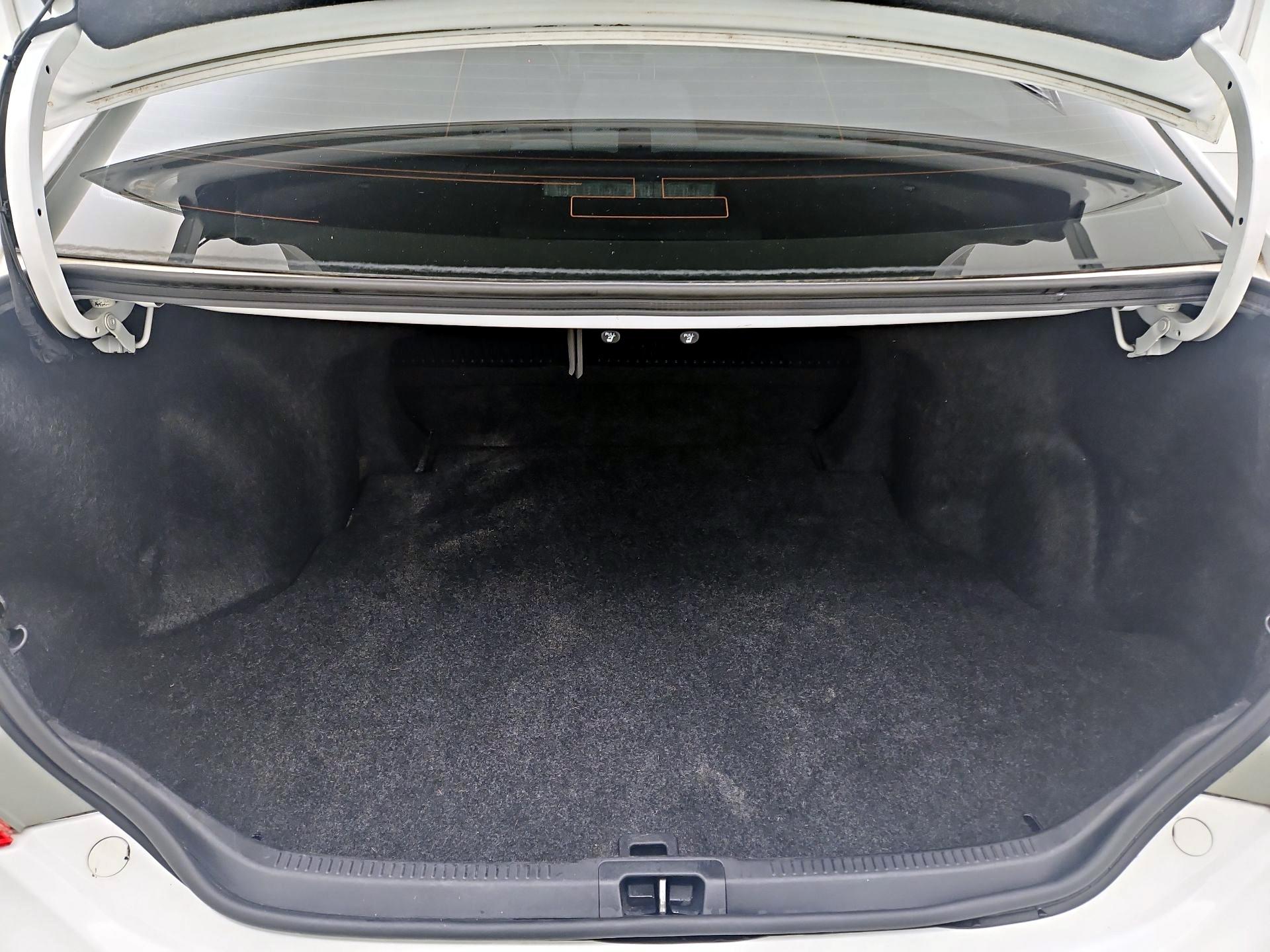 Thumbnail: 2014 Toyota Camry - 20