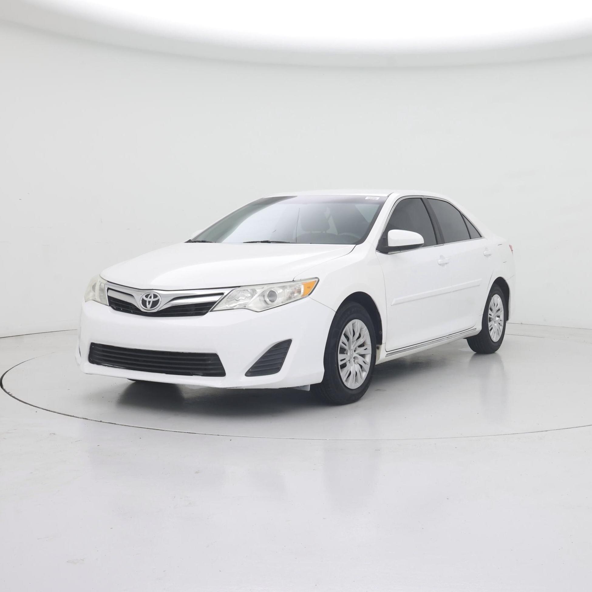 Thumbnail: 2014 Toyota Camry - 4