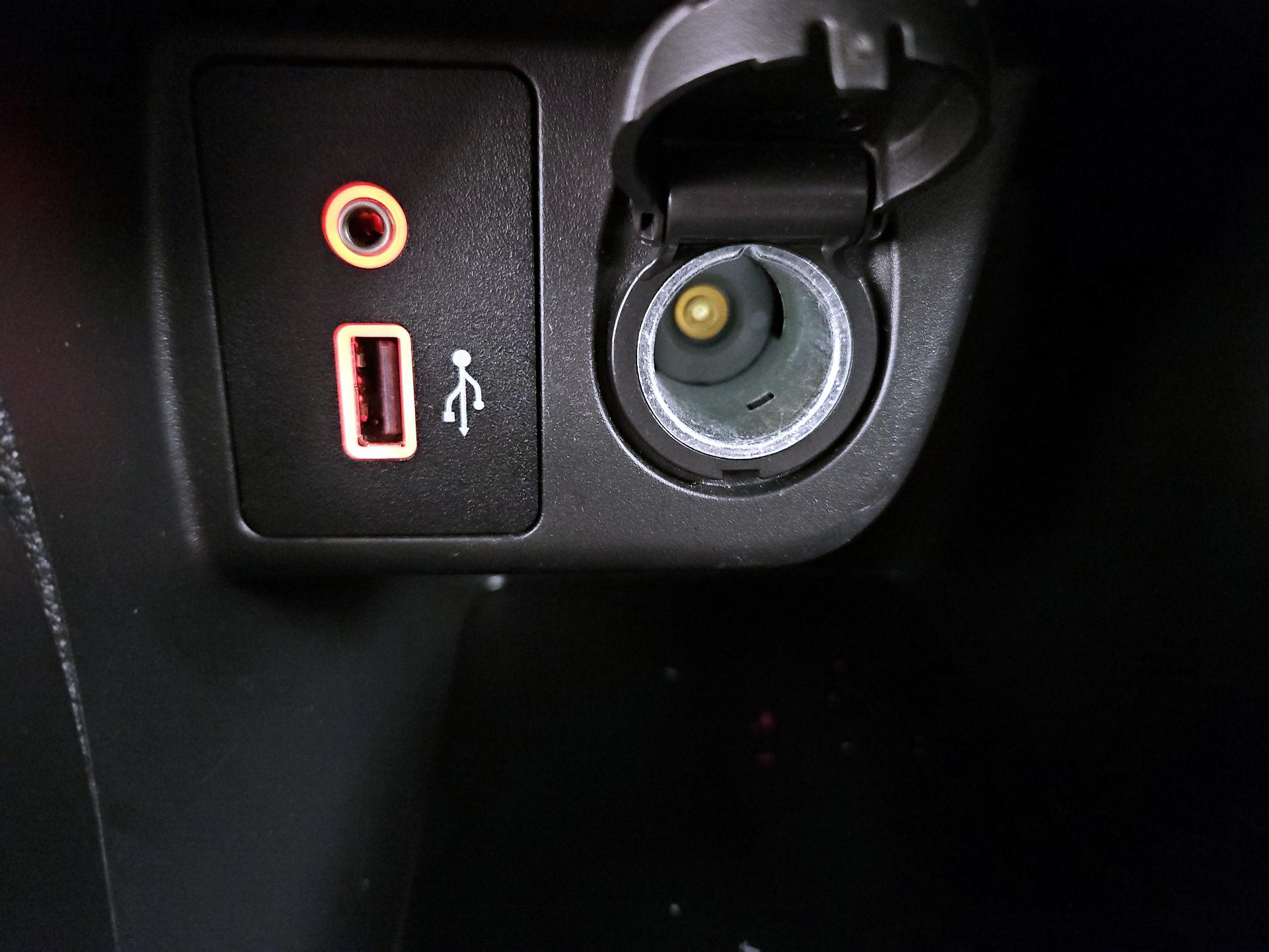 Thumbnail: 2021 Nissan Versa - 17