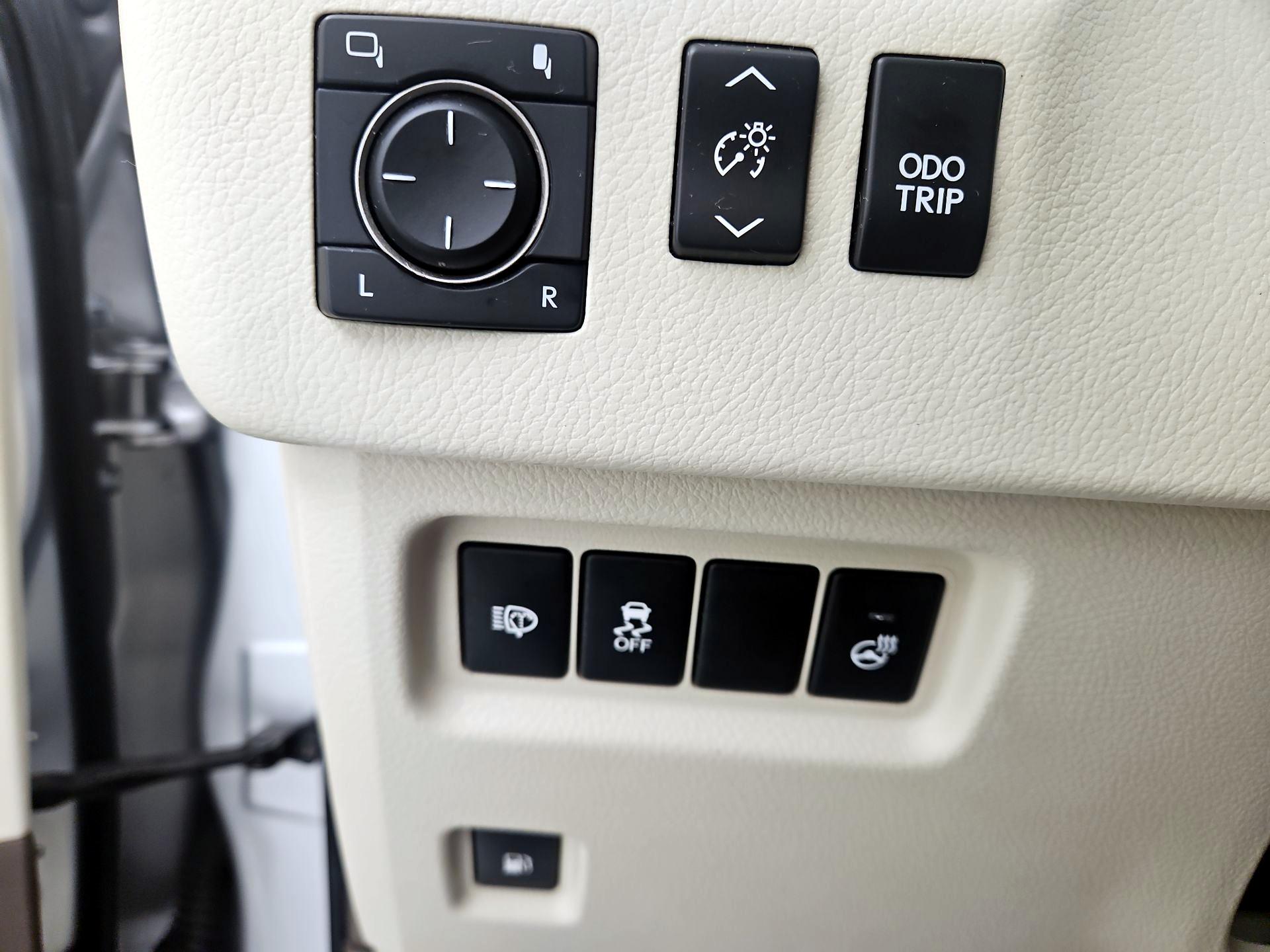 Thumbnail: 2019 Lexus GX - 13