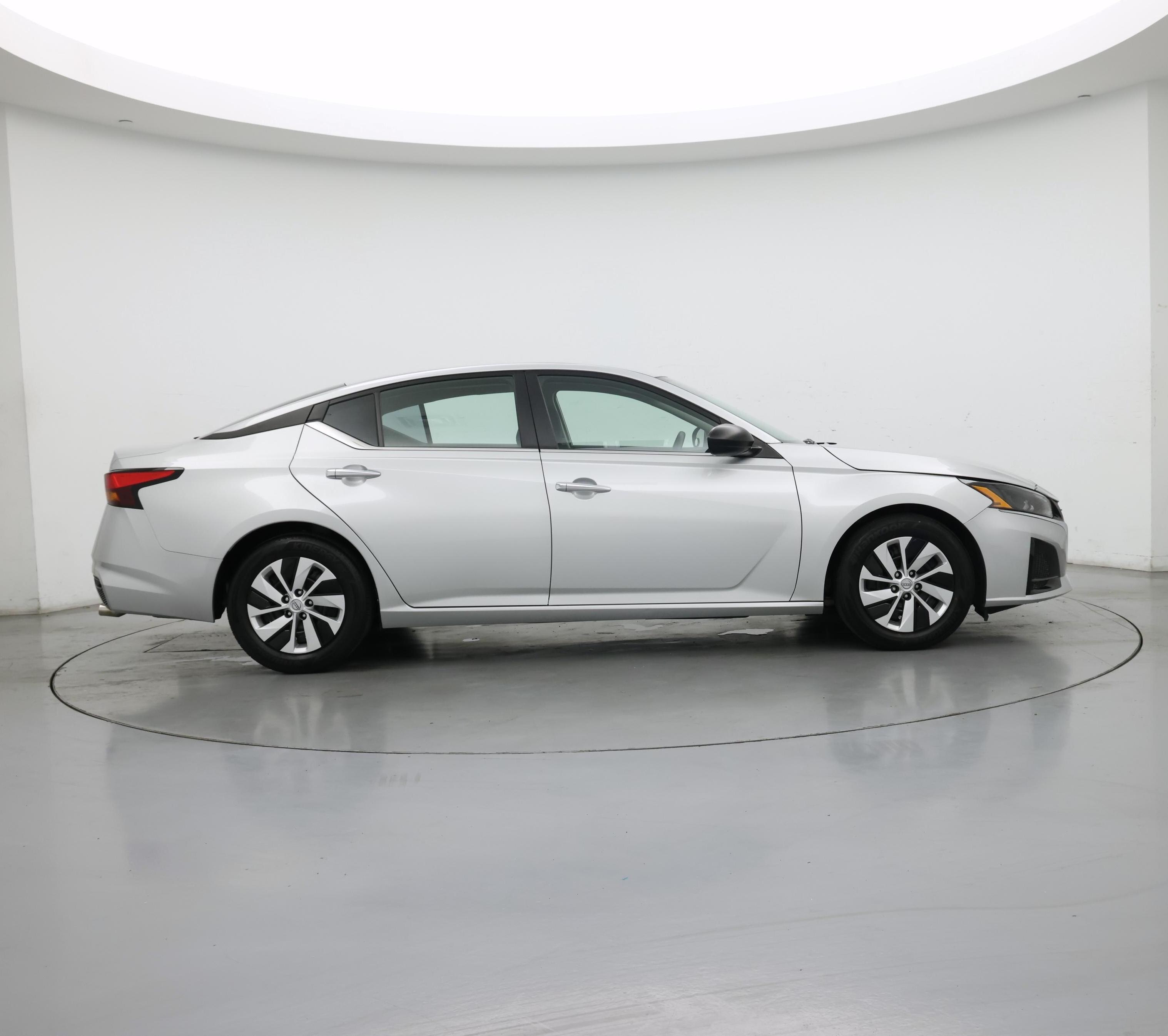 Thumbnail: 2024 Nissan Altima - 7