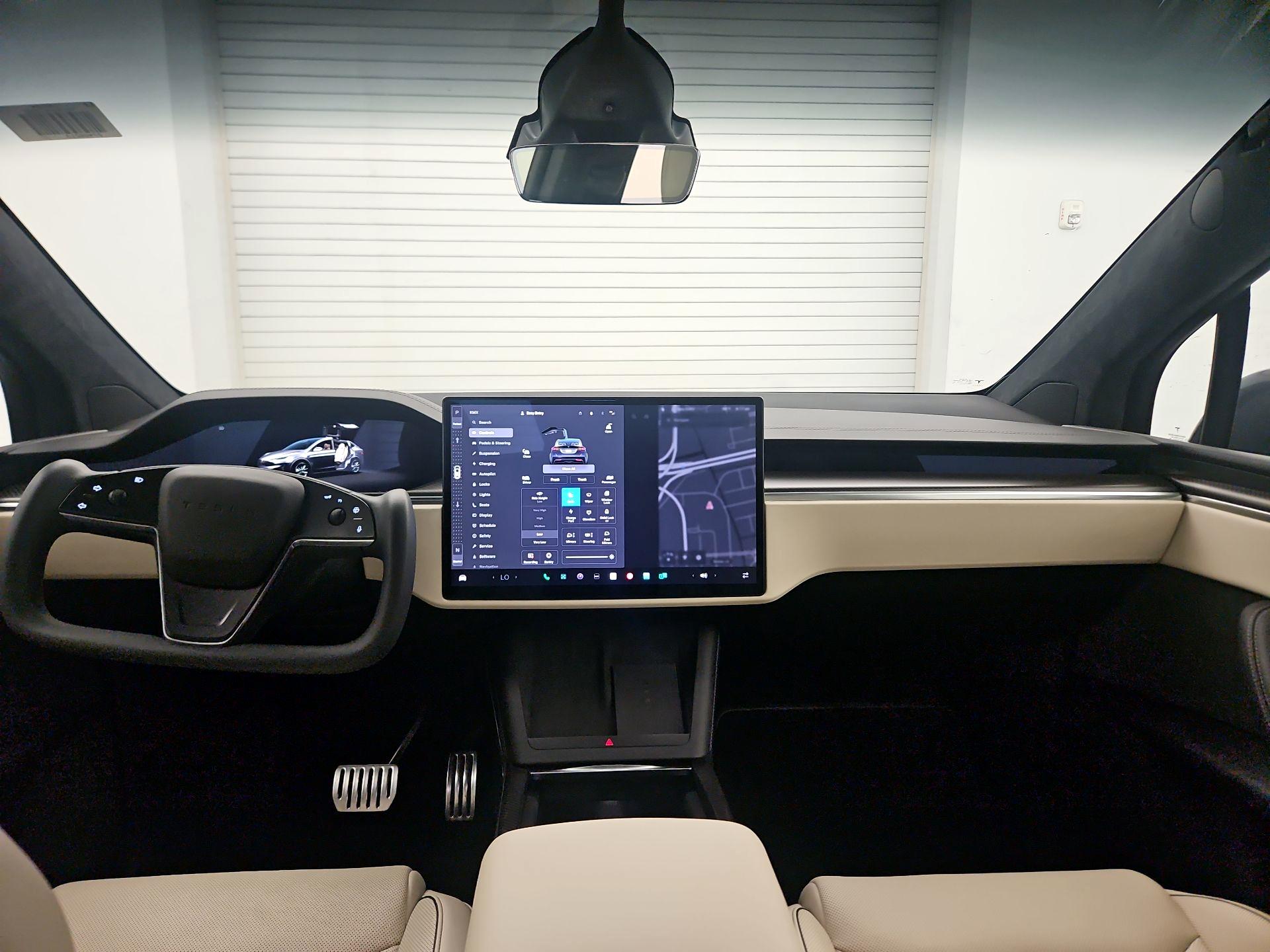 Thumbnail: 2022 Tesla Model X - 9