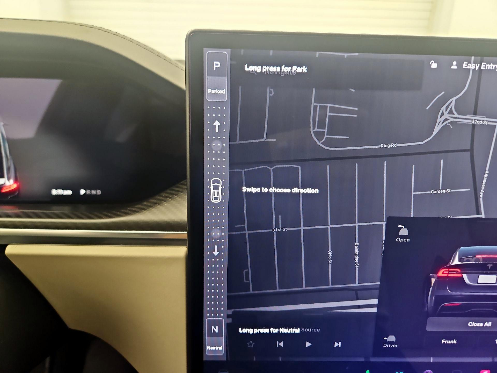 Thumbnail: 2022 Tesla Model X - 16