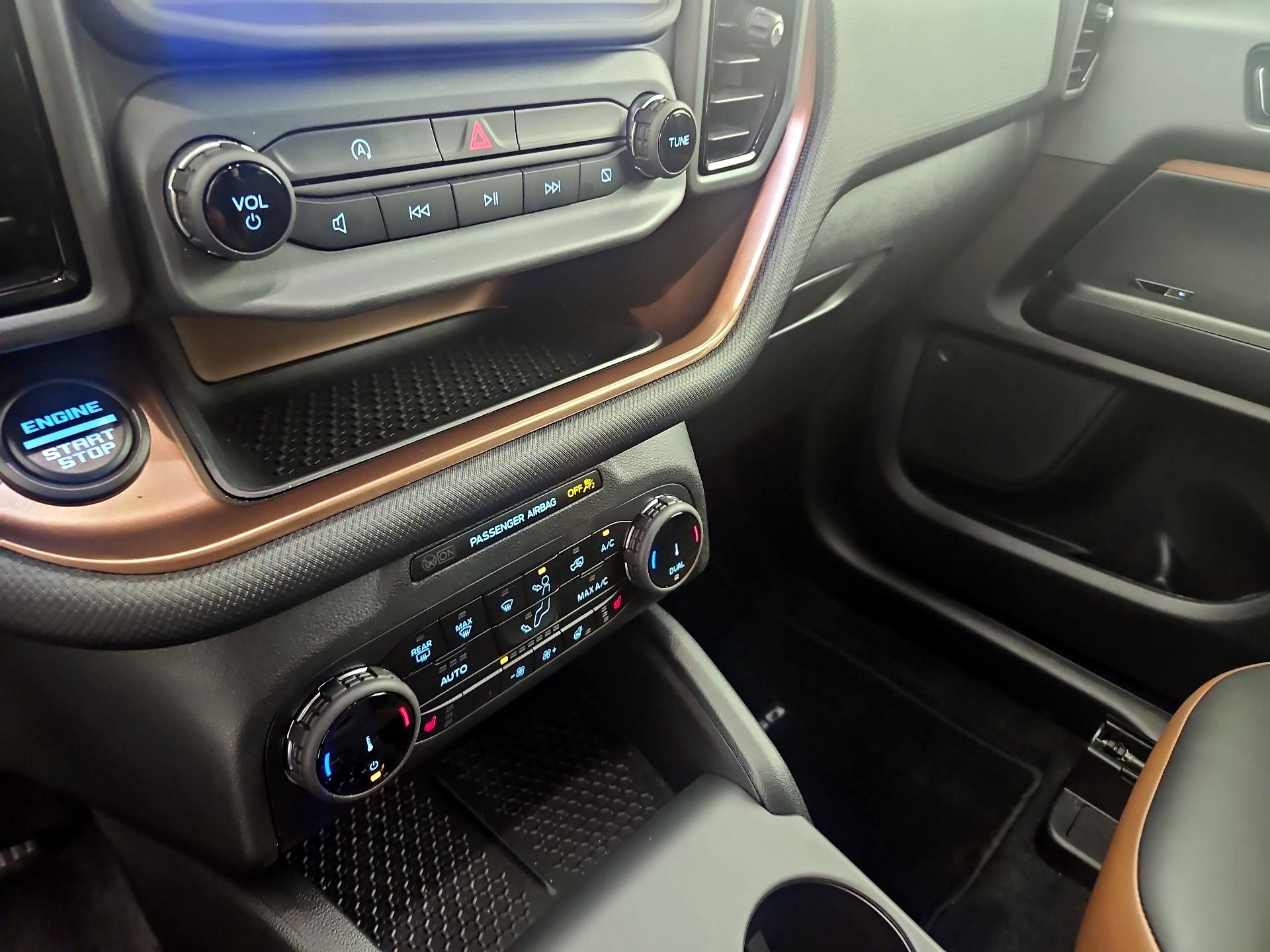 Thumbnail: 2024 Ford Bronco Sport - 14