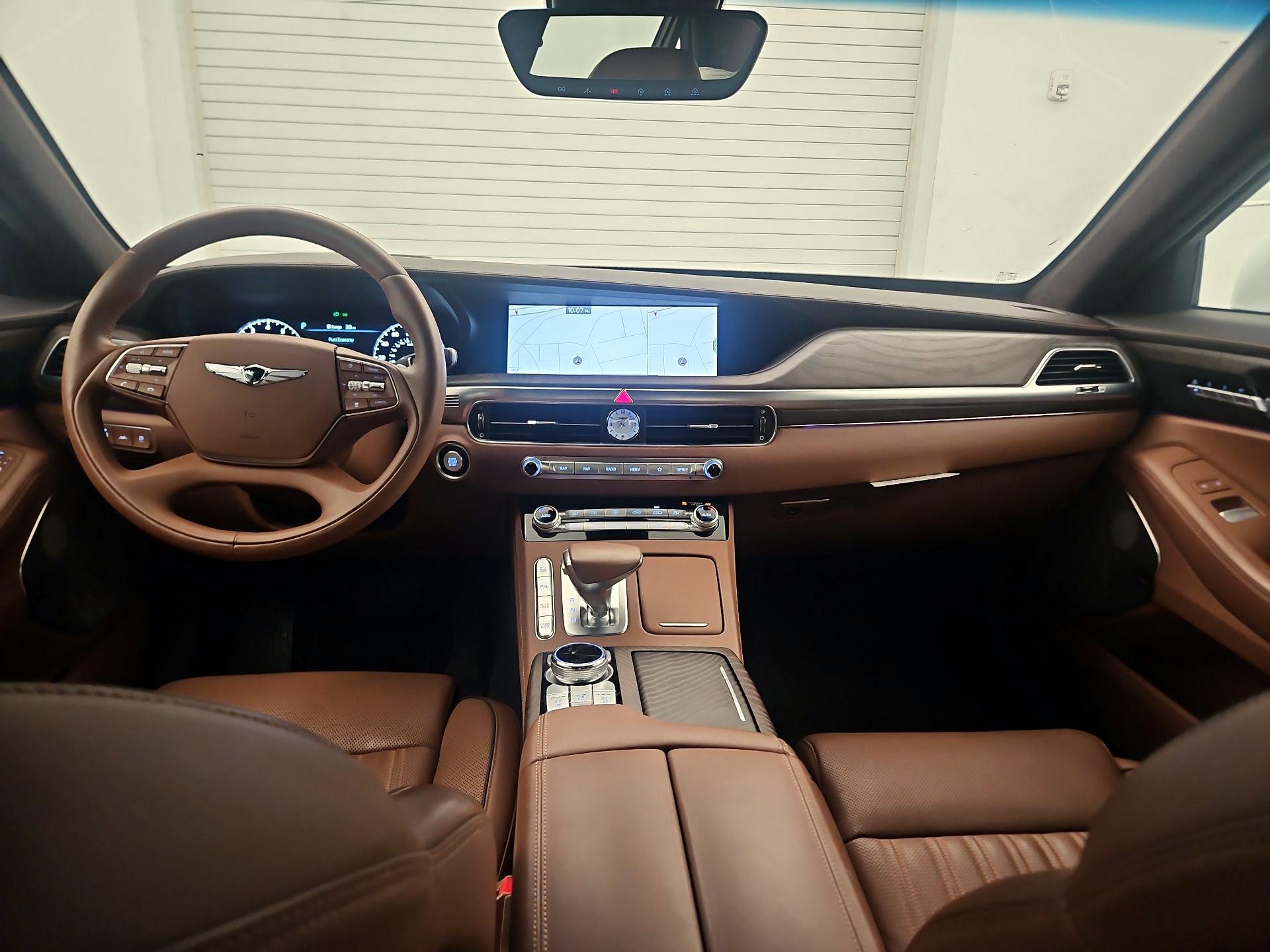 Thumbnail: 2022 Genesis G90 - 9