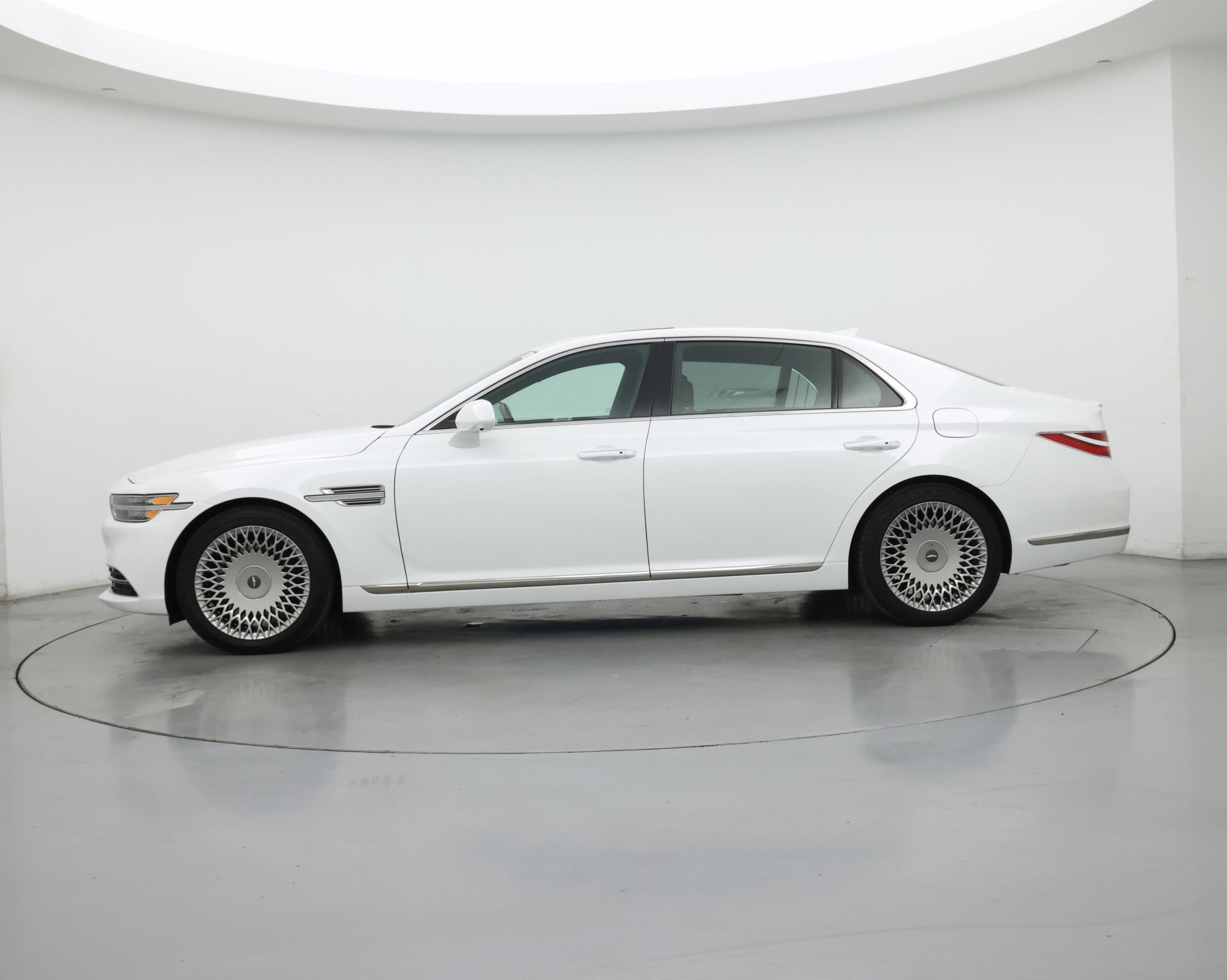 Thumbnail: 2022 Genesis G90 - 3