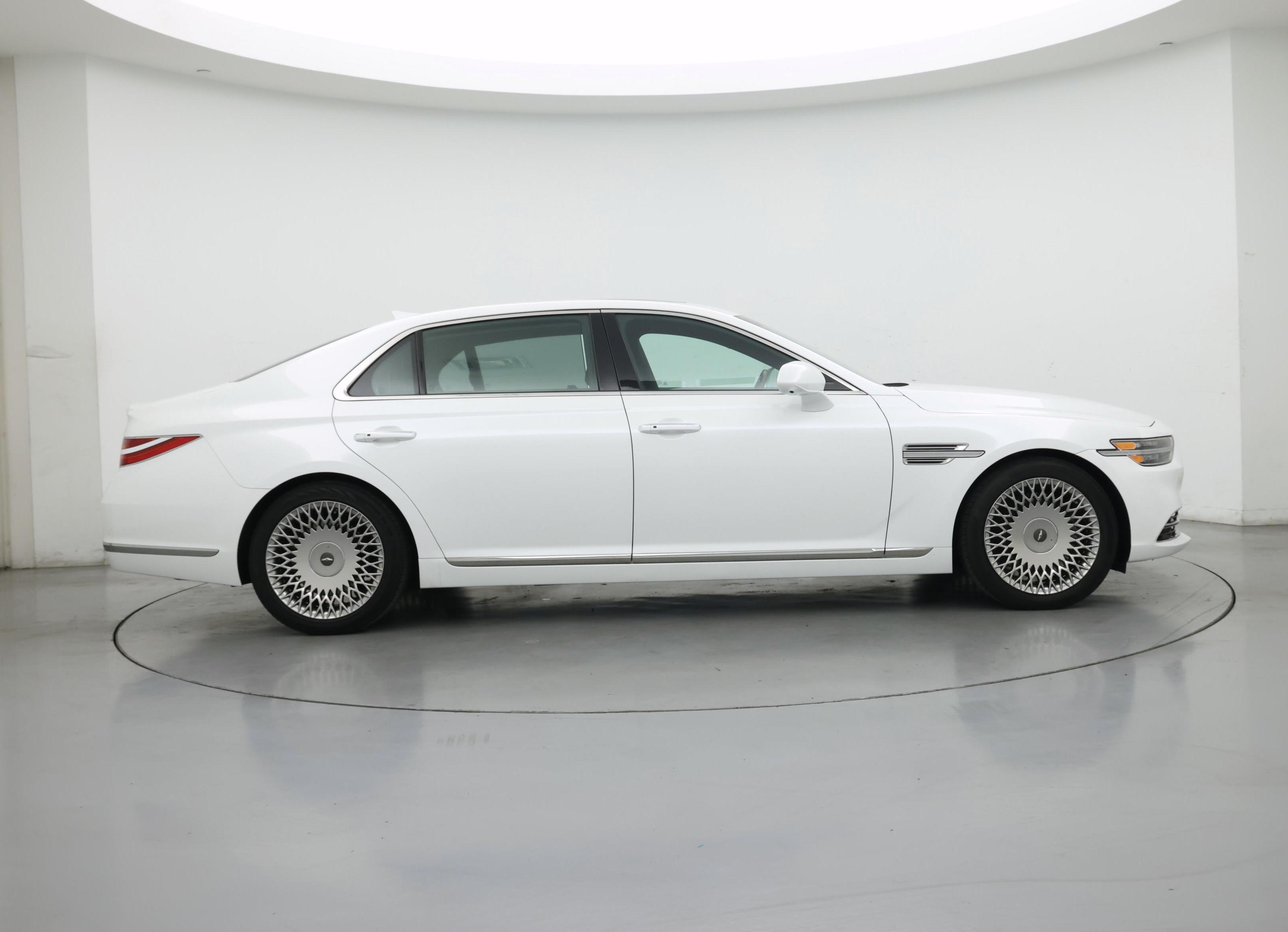 Thumbnail: 2022 Genesis G90 - 7