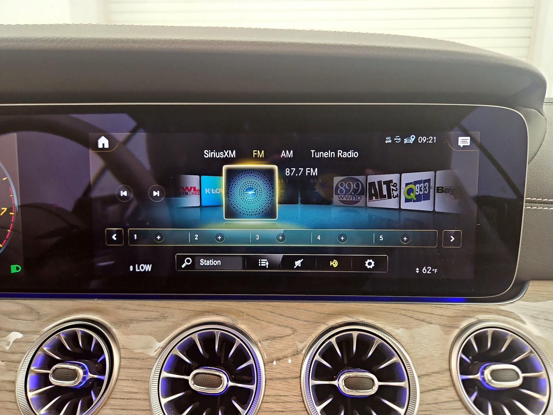 Thumbnail: 2023 Mercedes-Benz E-Class - 15