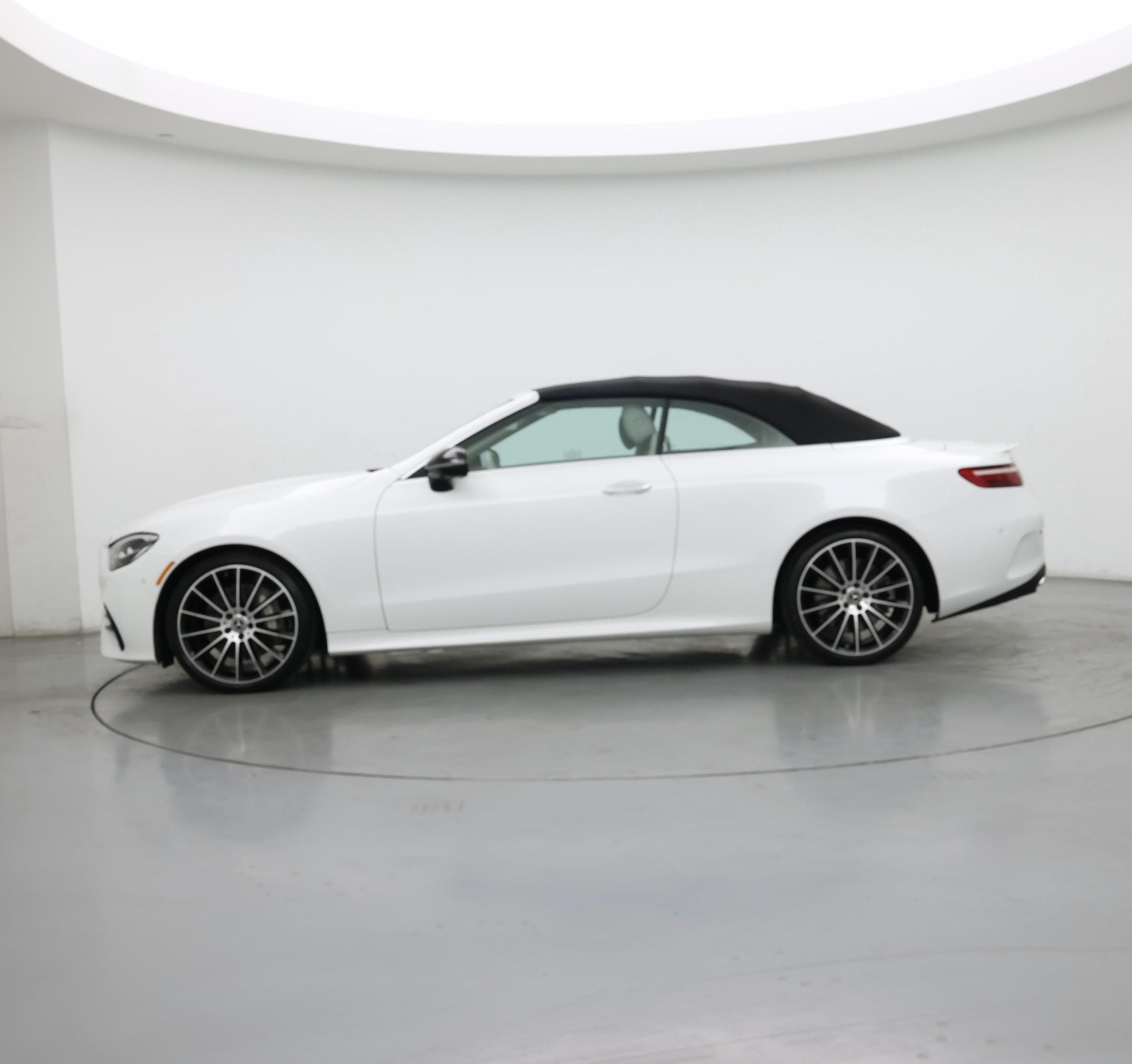 Thumbnail: 2023 Mercedes-Benz E-Class - 3