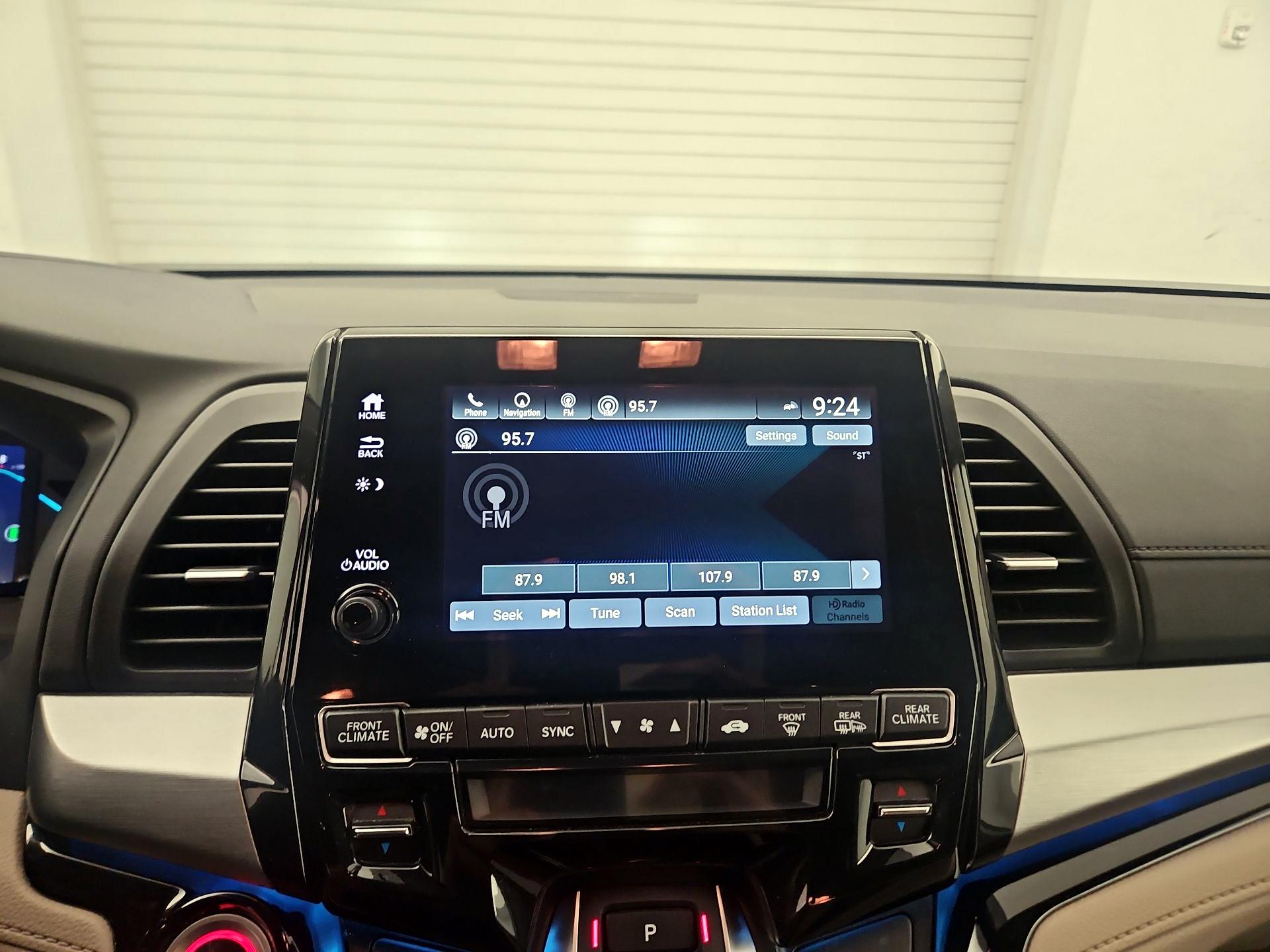 Thumbnail: 2021 Honda Odyssey - 15