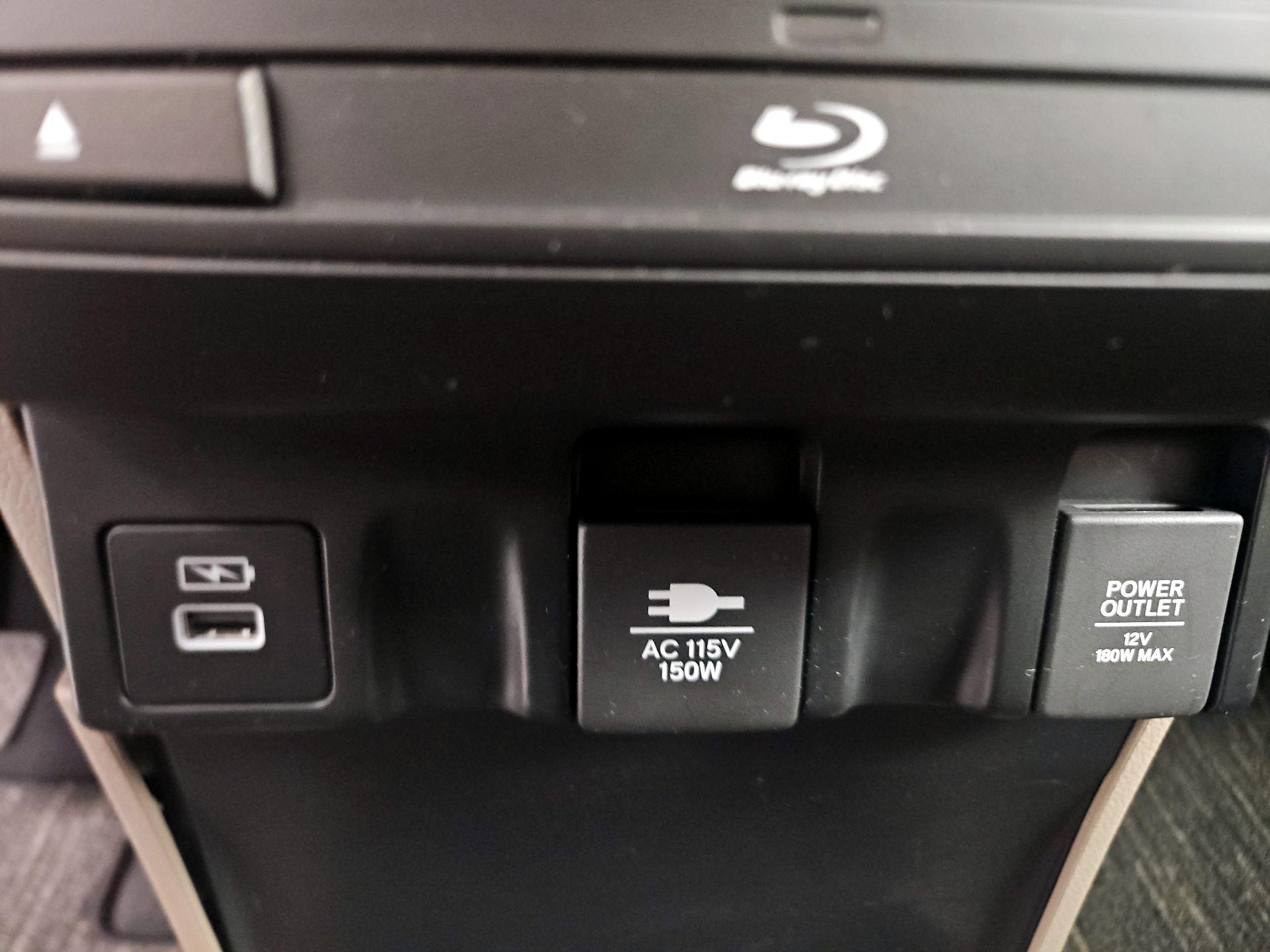 Thumbnail: 2021 Honda Odyssey - 18