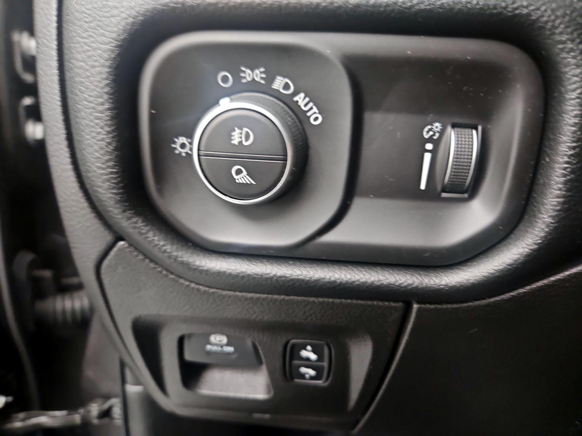 Thumbnail: 2020 RAM 1500 - 13