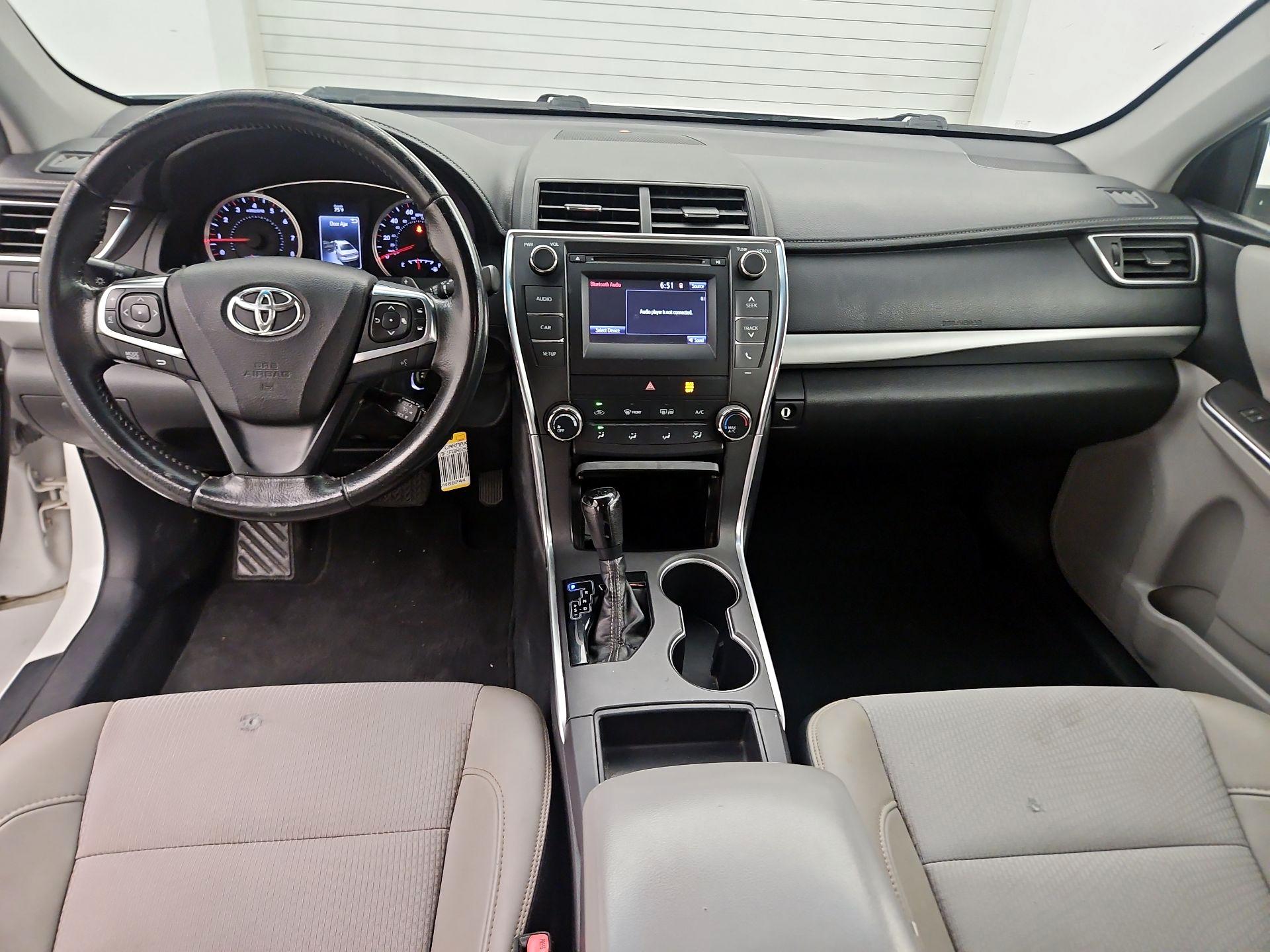 Thumbnail: 2017 Toyota Camry - 9