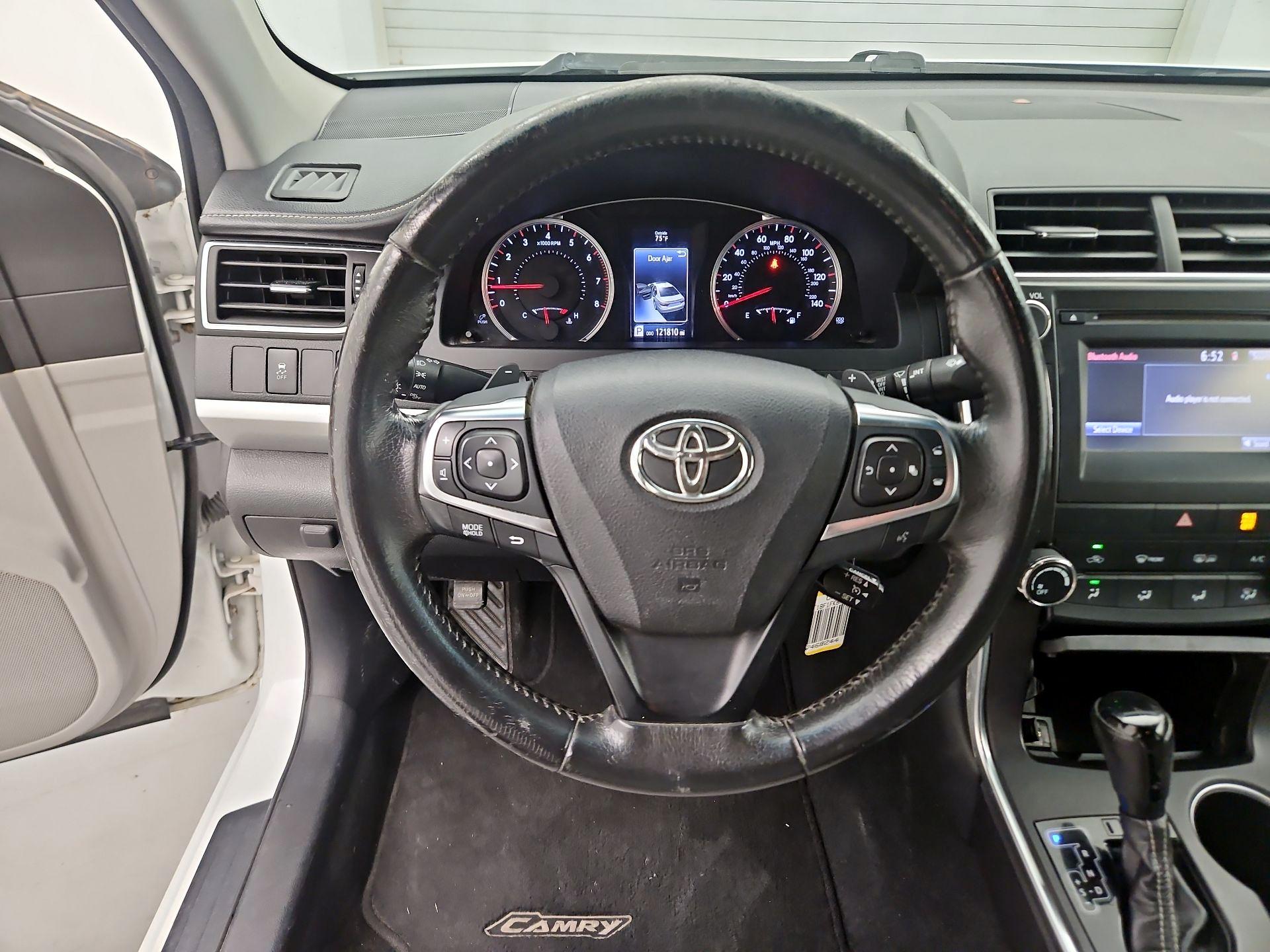 Thumbnail: 2017 Toyota Camry - 10