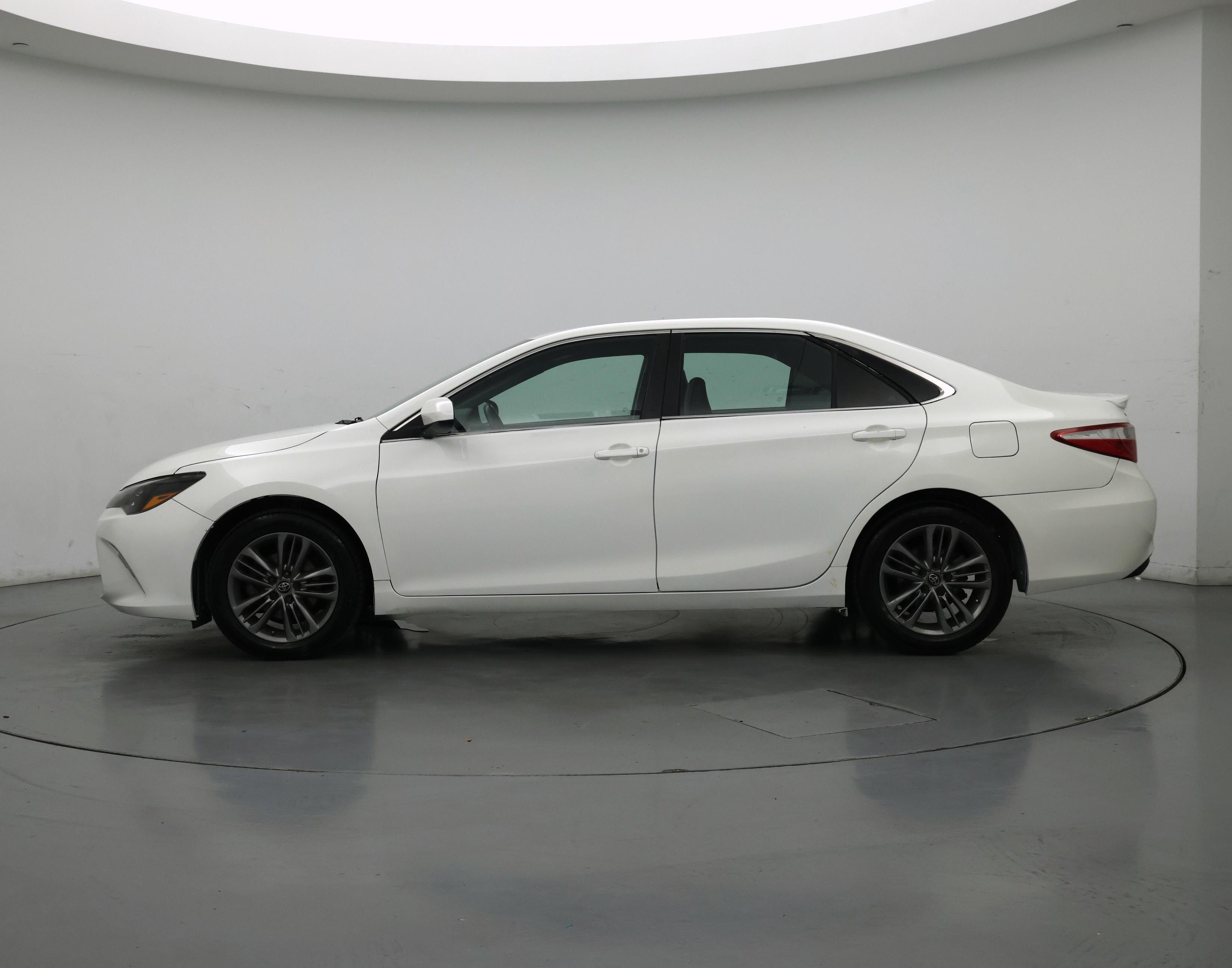 Thumbnail: 2017 Toyota Camry - 3