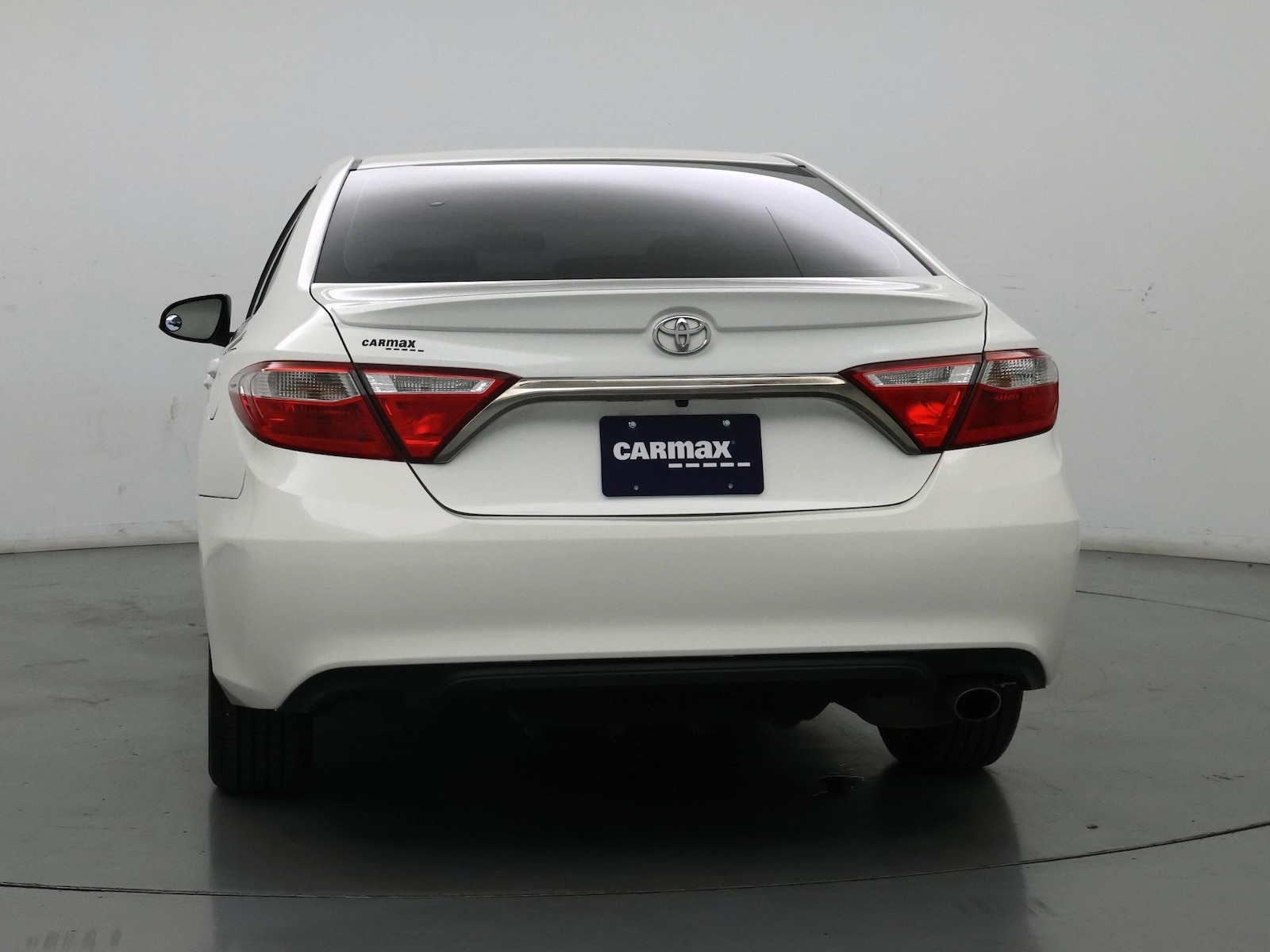 2017 Toyota Camry SE - Photo 7