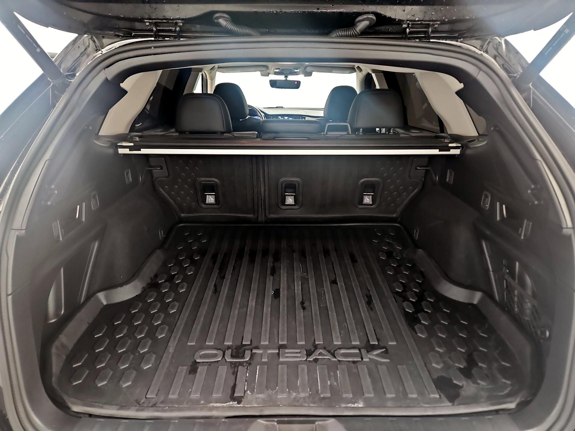 Thumbnail: 2022 Subaru Outback - 17