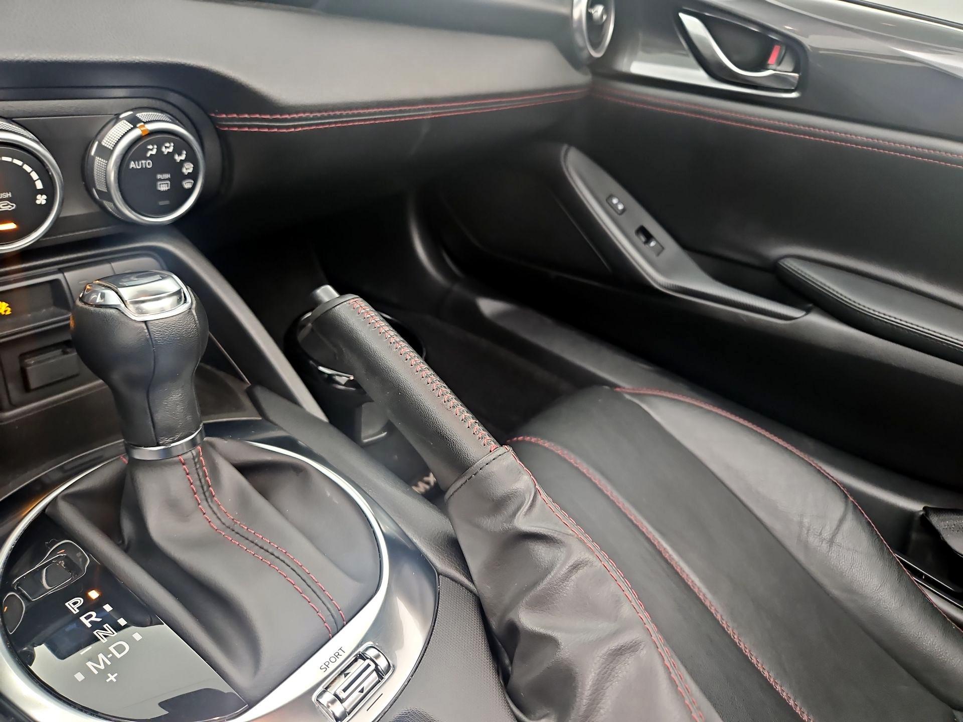 Thumbnail: 2019 Mazda MX-5 Miata - 15