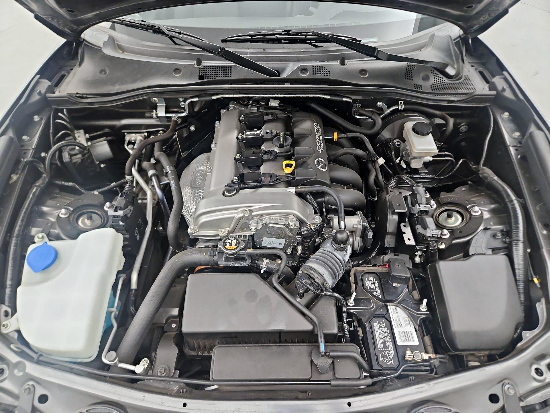 Thumbnail: 2019 Mazda MX-5 Miata - 17